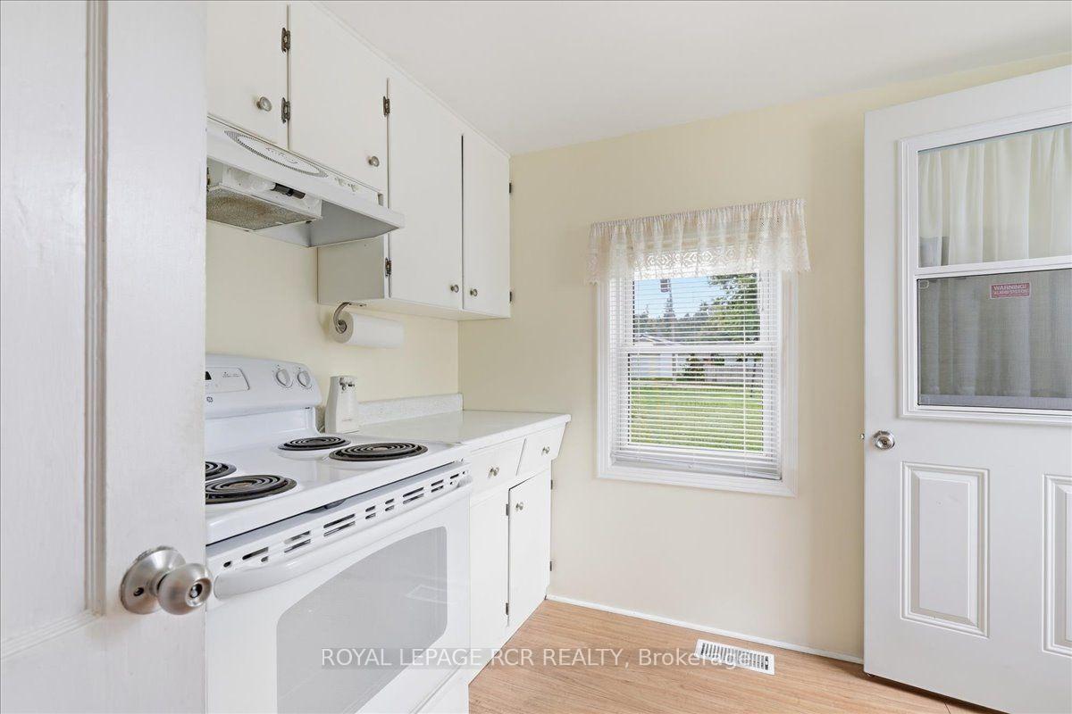 Photo 10 of 434 Main Street E, Shelburne — HOMEH