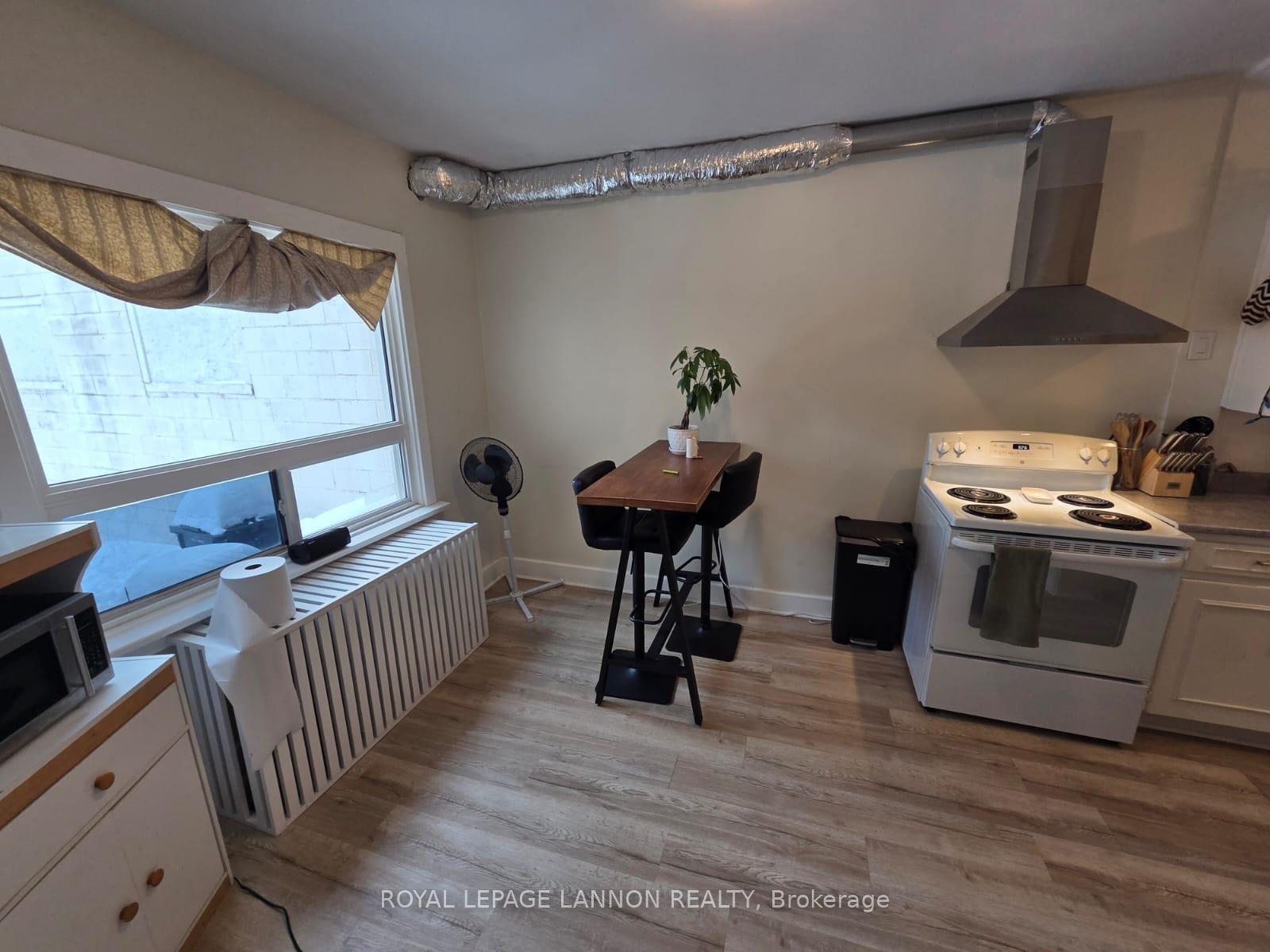 Photo 3 of 1012 Victoria Avenue E, Thunder Bay, McKeller Park — HOMEH