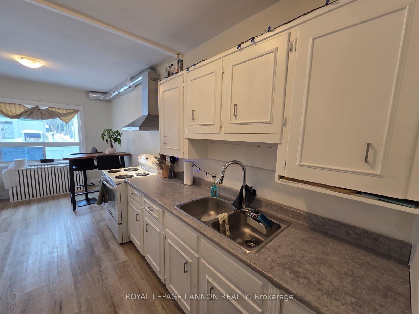 Photo 5 of 1012 Victoria Avenue E, Thunder Bay, McKeller Park — HOMEH