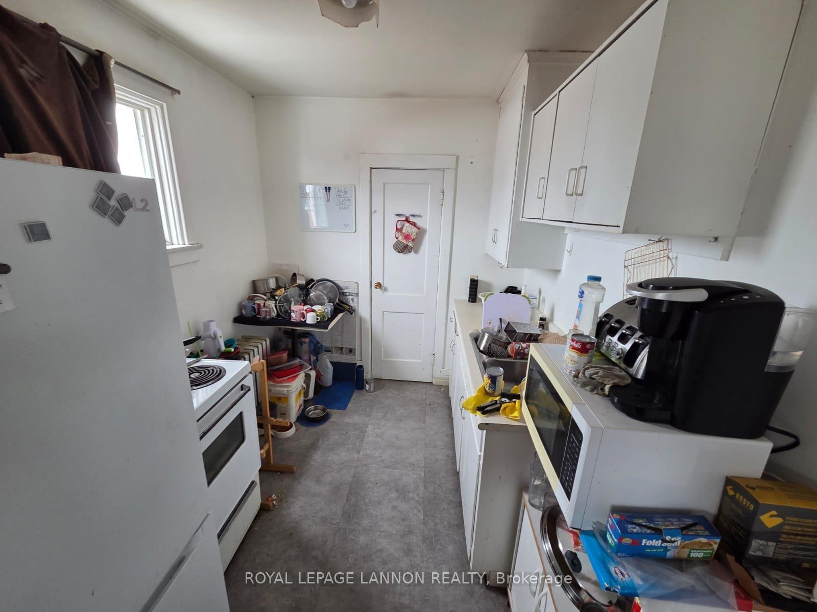 Photo 7 of 1012 Victoria Avenue E, Thunder Bay, McKeller Park — HOMEH