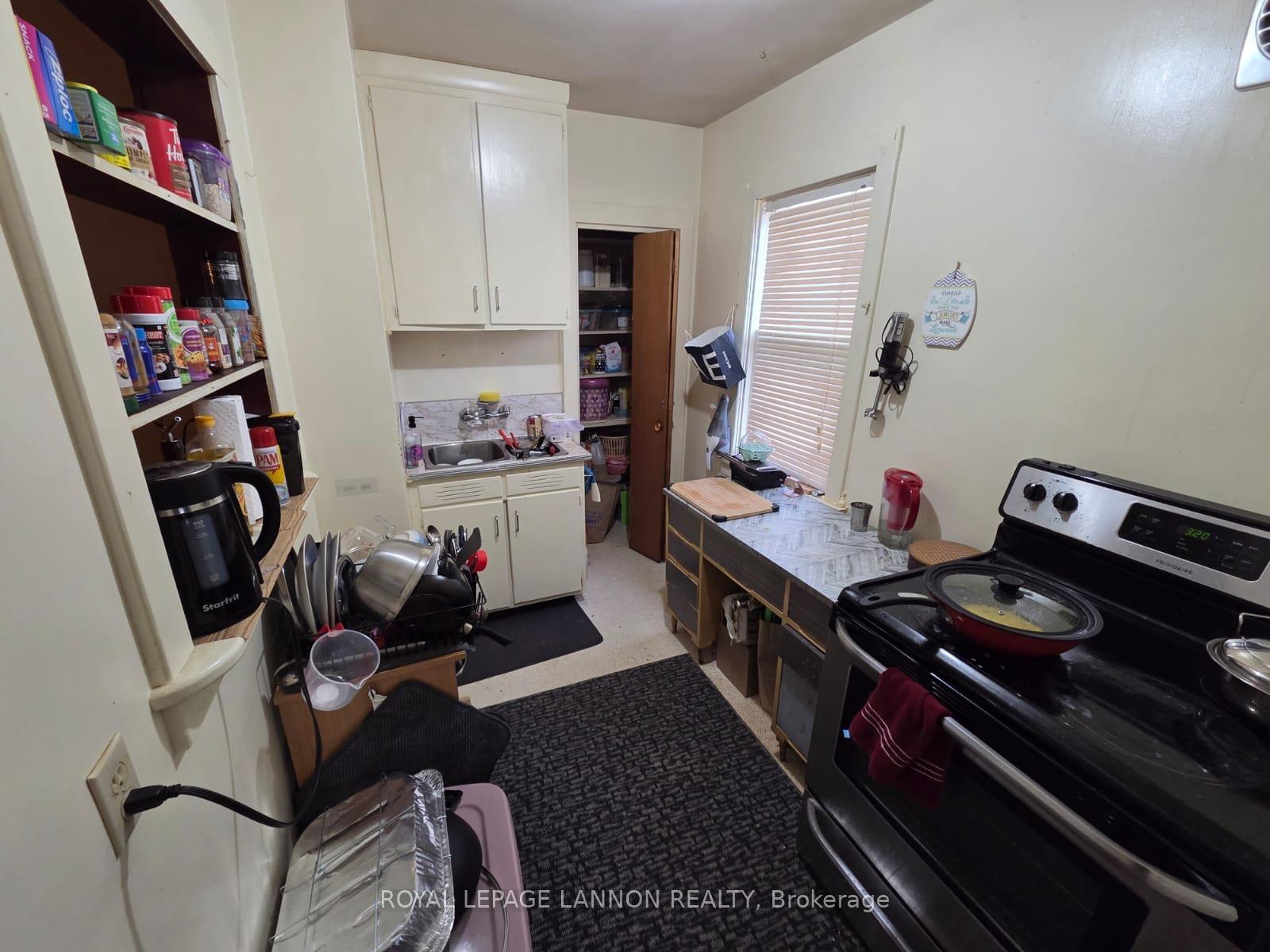 Photo 8 of 1012 Victoria Avenue E, Thunder Bay, McKeller Park — HOMEH