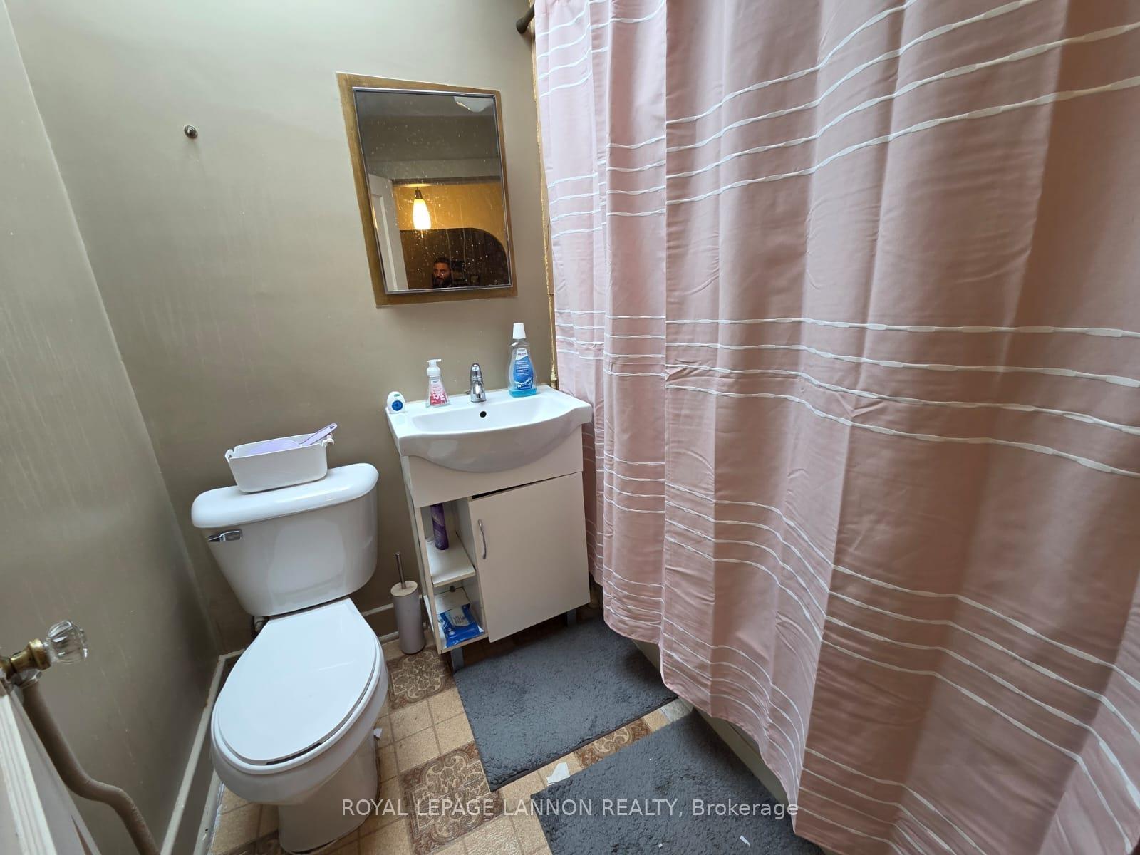 Photo 12 of 1012 Victoria Avenue E, Thunder Bay, McKeller Park — HOMEH