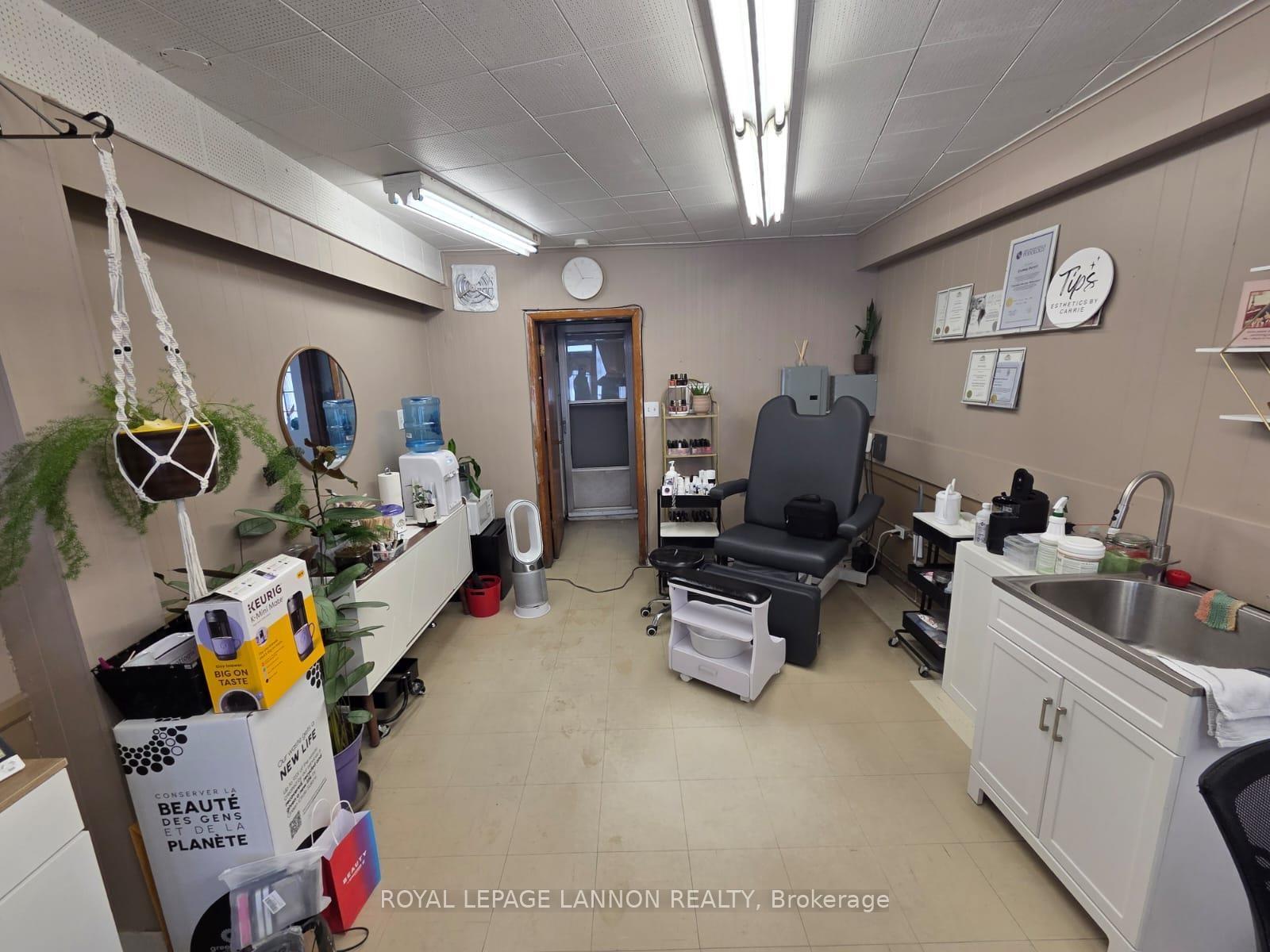 Photo 19 of 1012 Victoria Avenue E, Thunder Bay, McKeller Park — HOMEH
