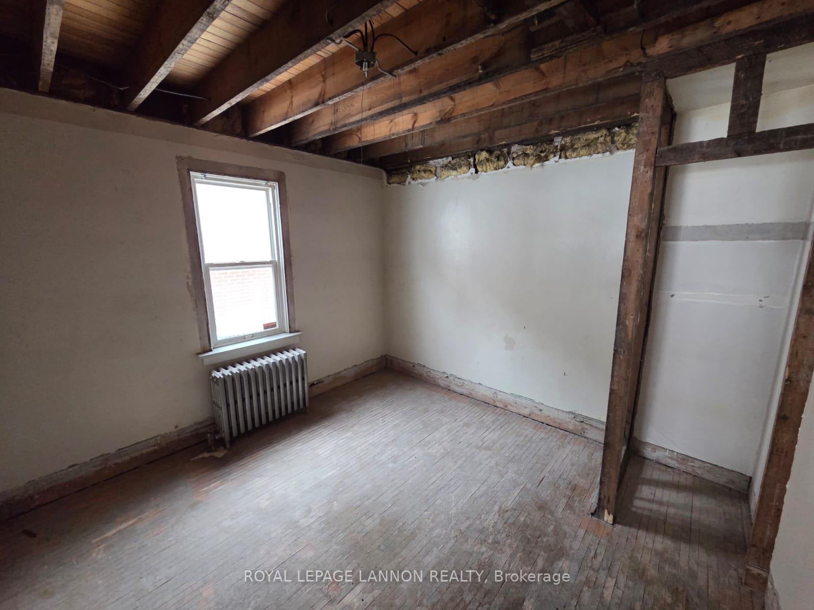 Photo 37 of 1012 Victoria Avenue E, Thunder Bay, McKeller Park — HOMEH