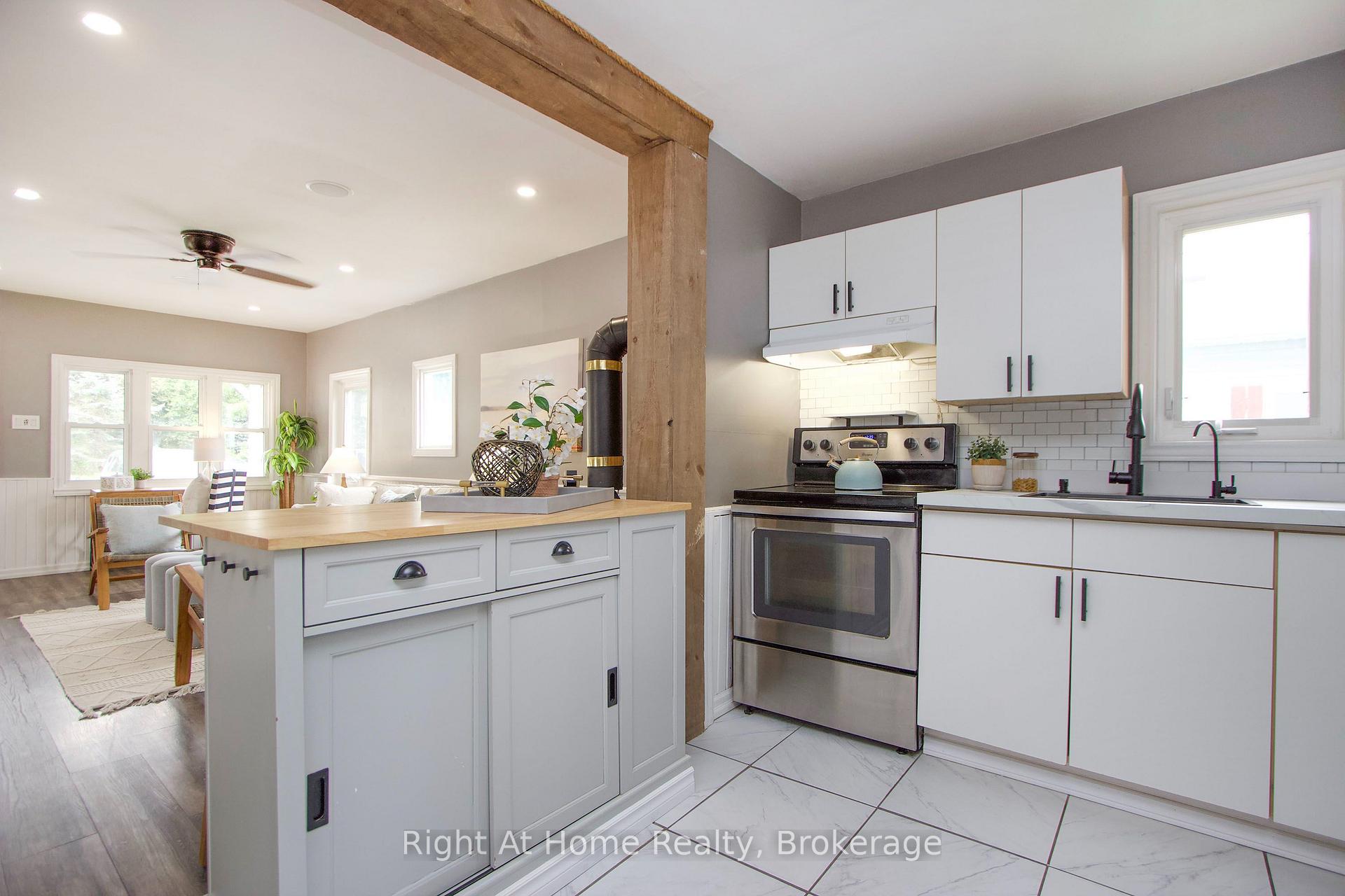 Photo 10 of 39 Lakeview Avenue, Scugog, Rural Scugog — HOMEH