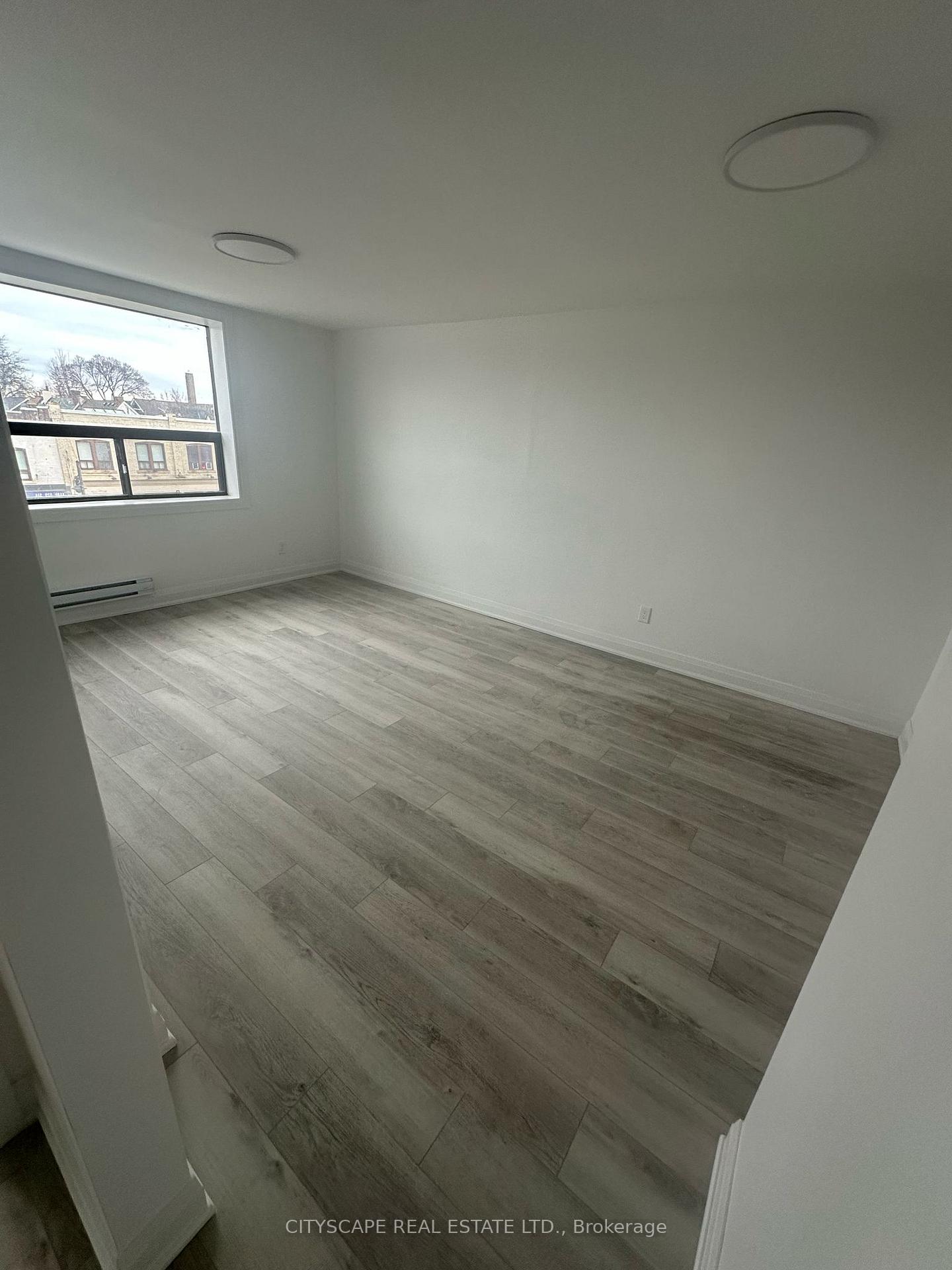 Photo 4 of Unit Unit 1, 1710 St Clair Avenue W, Toronto, Weston-Pellam Park — HOMEH