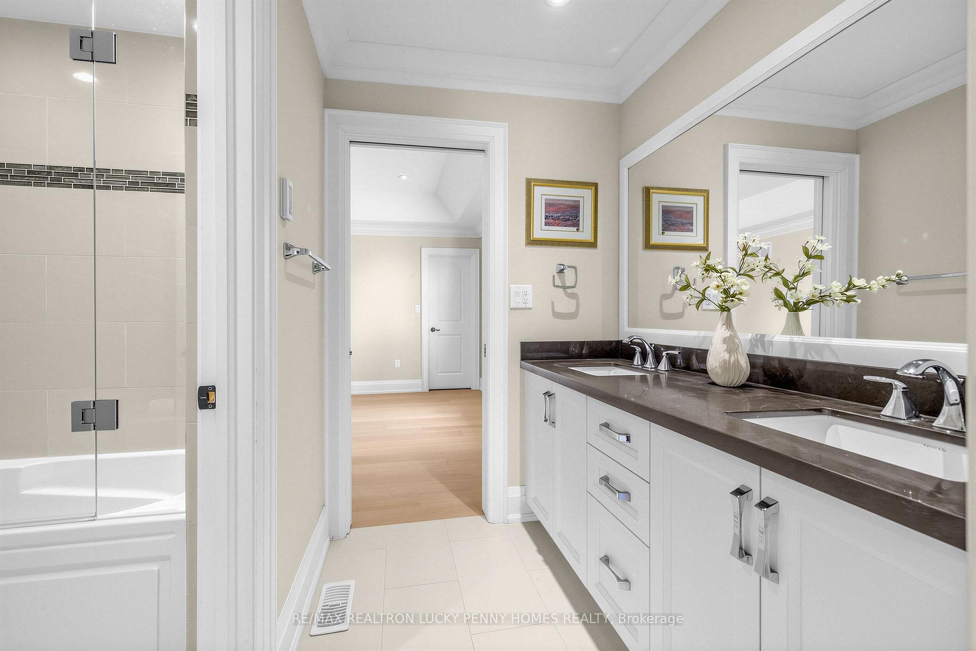 Photo 32 of 66 Hawkridge Avenue, Markham, Bullock — HOMEH