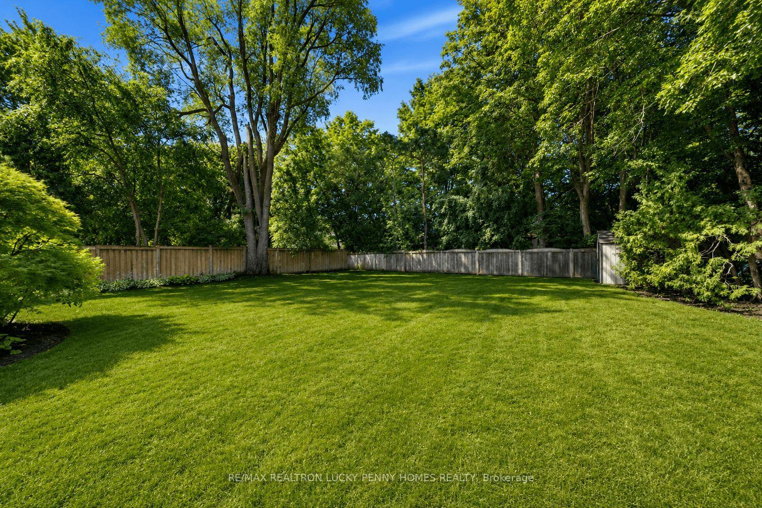 Photo 46 of 66 Hawkridge Avenue, Markham, Bullock — HOMEH