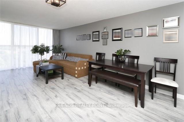 Photo 2 of Unit 913, 4185 Shipp Drive, Mississauga, City Centre — HOMEH
