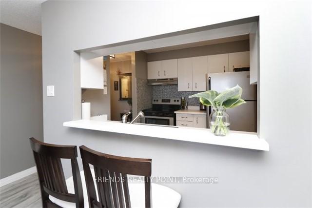 Photo 6 of Unit 913, 4185 Shipp Drive, Mississauga, City Centre — HOMEH