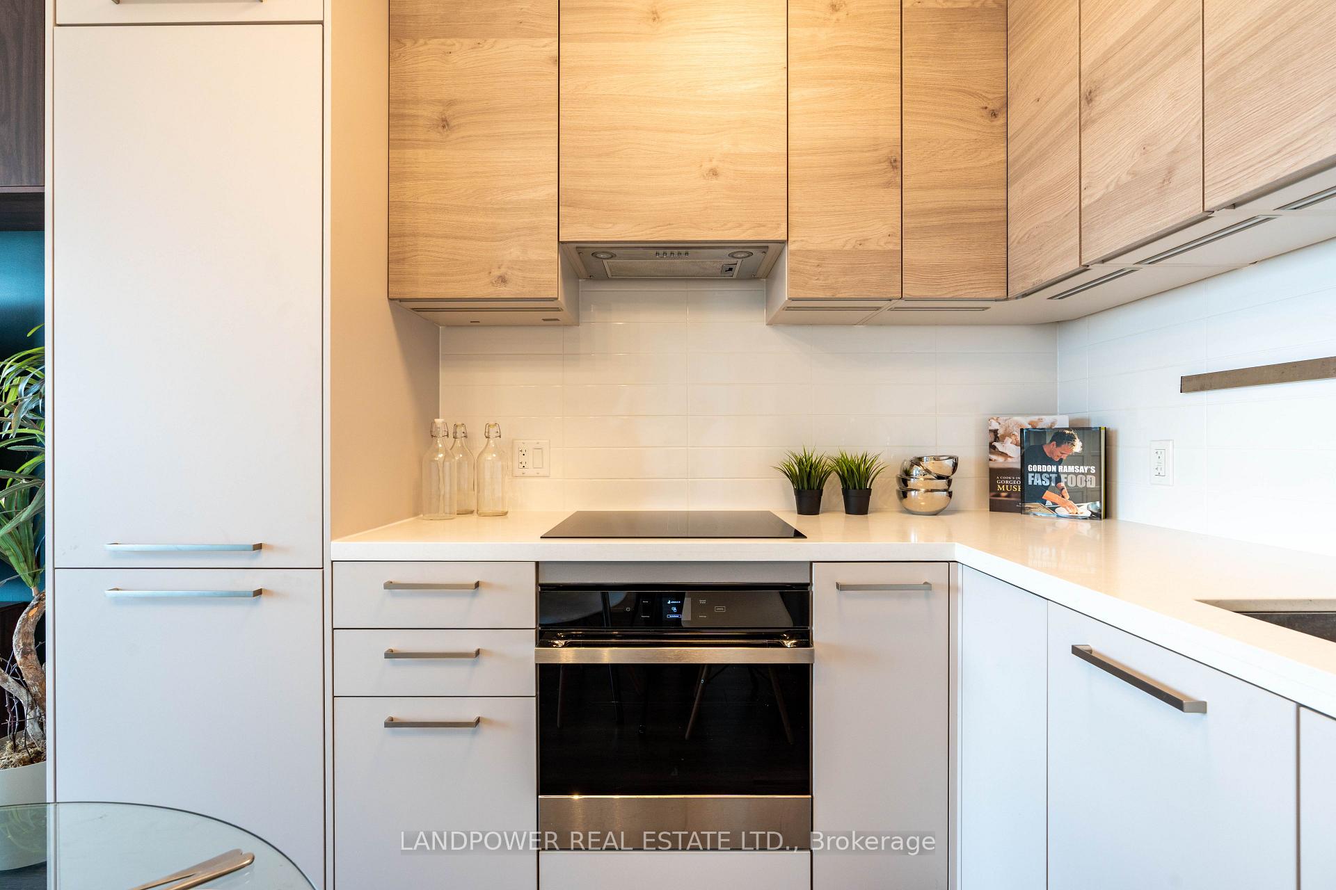 Photo 2 of Unit 3201, 38 Gandhi Lane, Markham, Commerce Valley — HOMEH