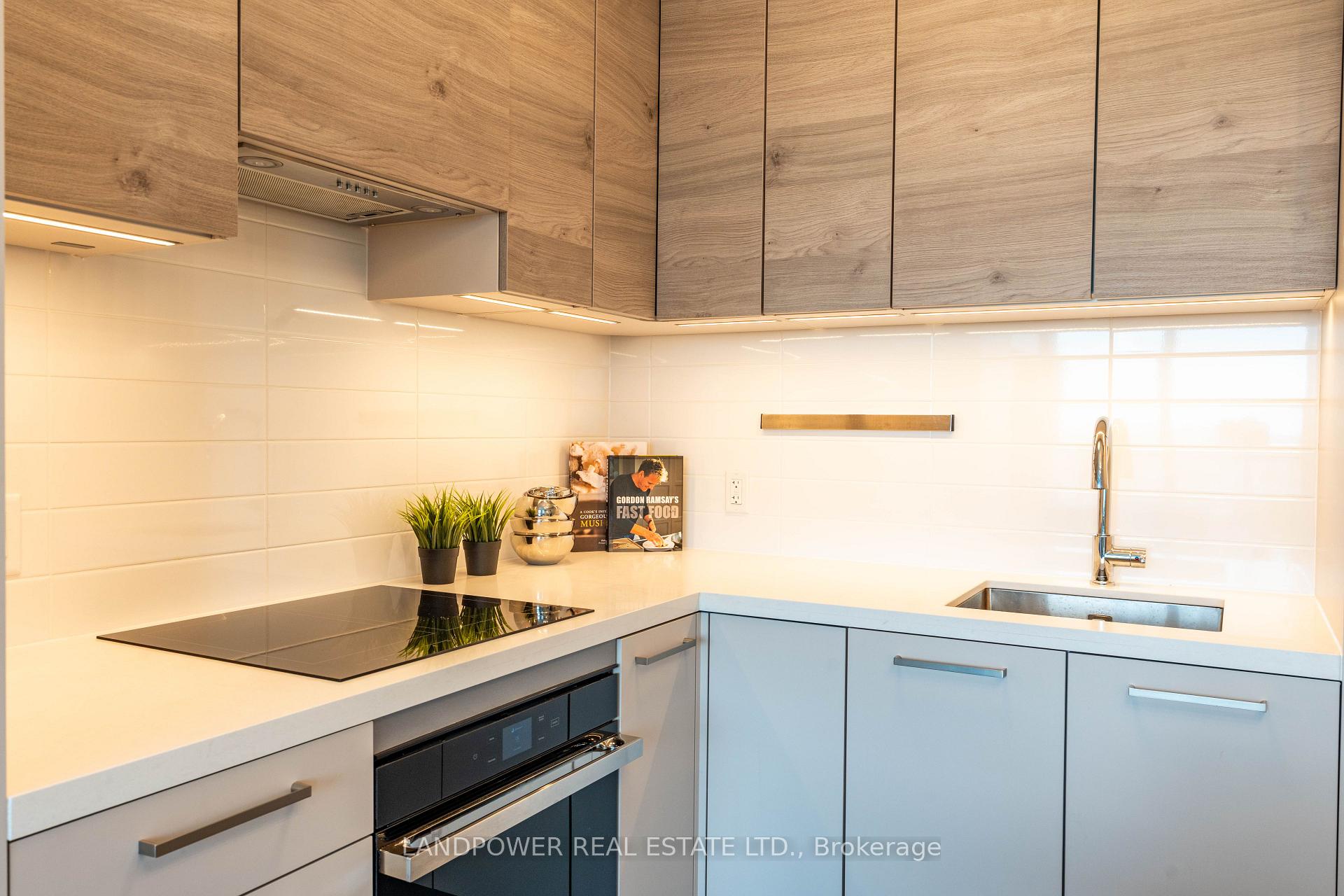 Photo 3 of Unit 3201, 38 Gandhi Lane, Markham, Commerce Valley — HOMEH