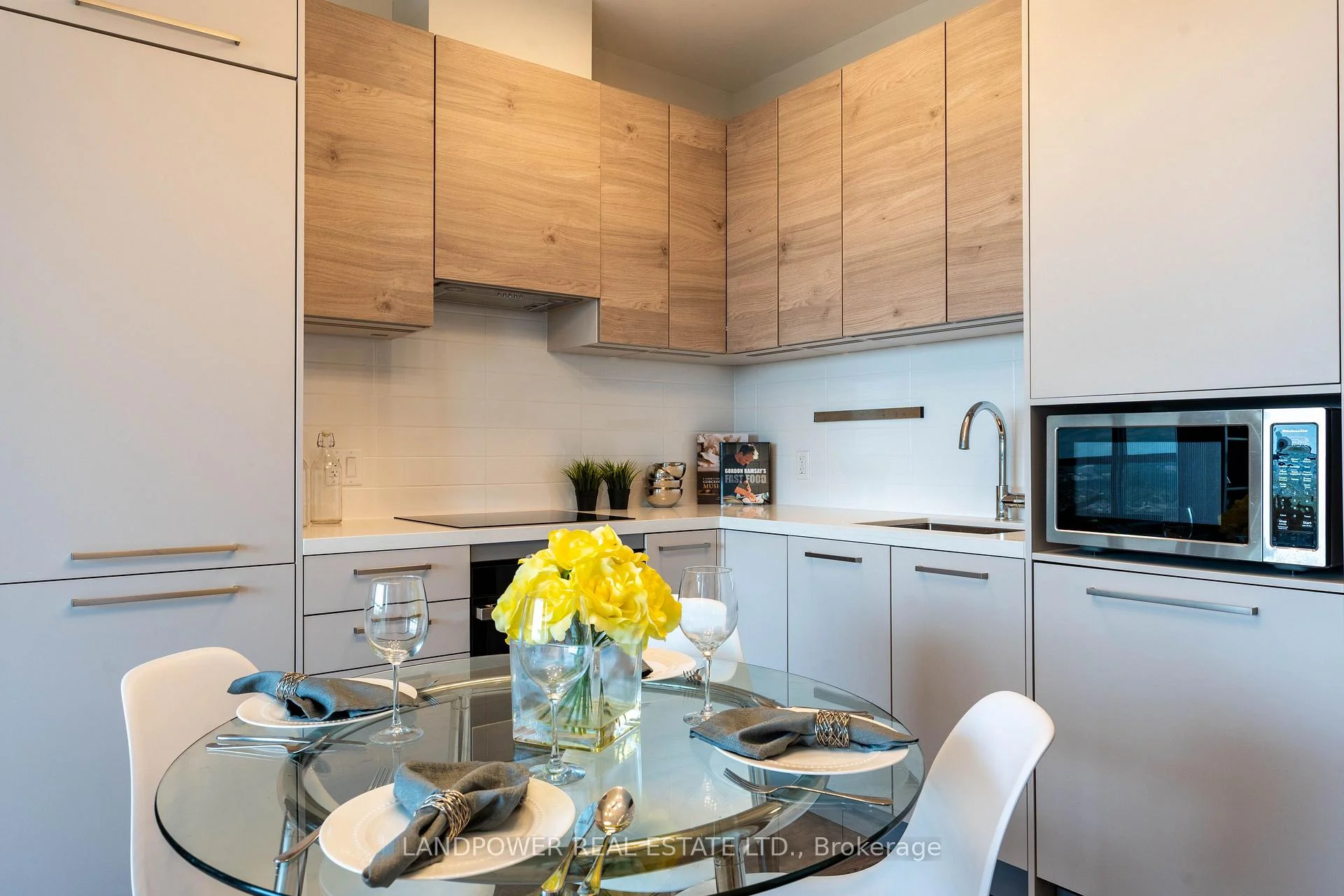 Photo 5 of Unit 3201, 38 Gandhi Lane, Markham, Commerce Valley — HOMEH