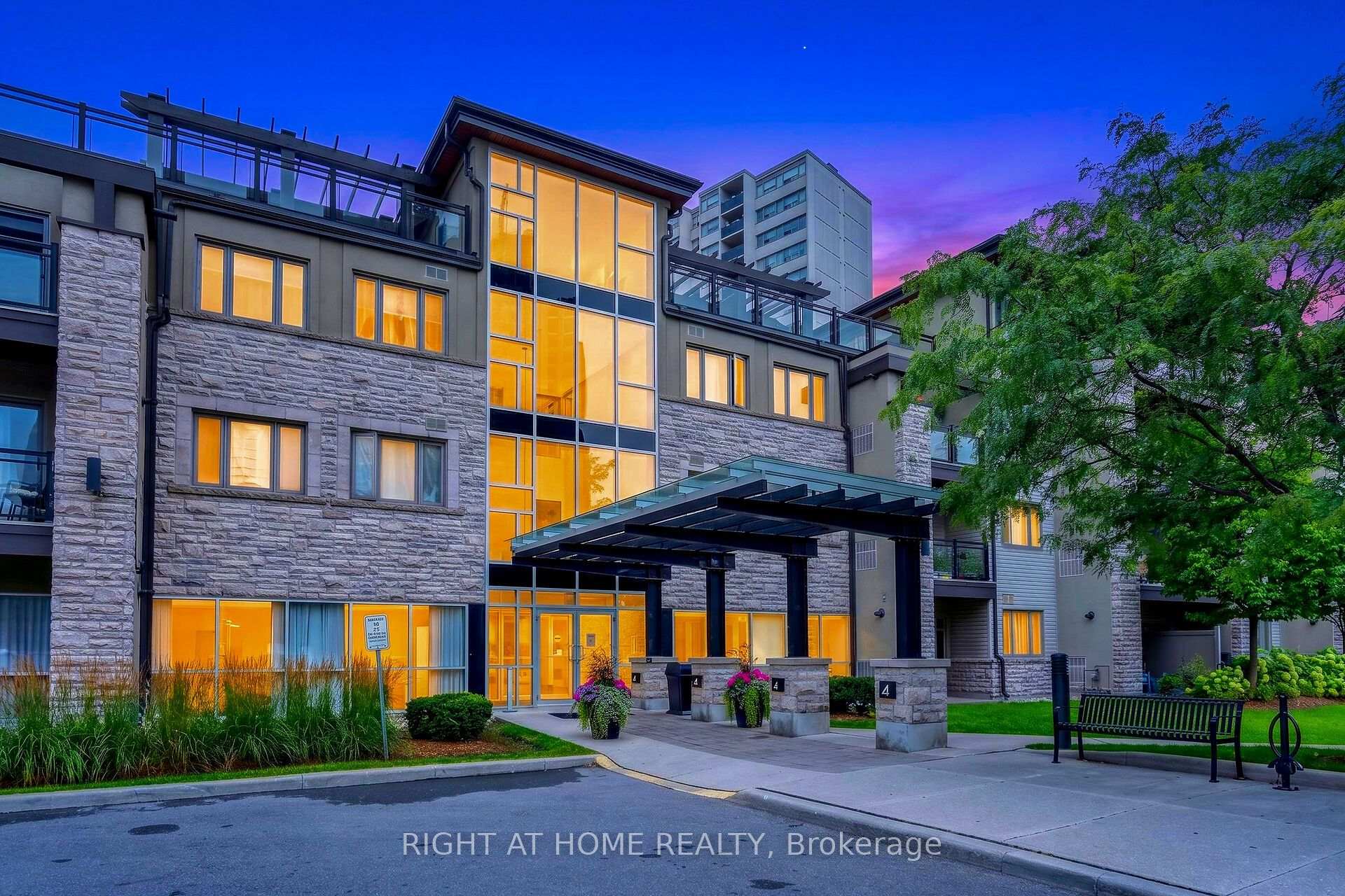 Photo 1 of Unit 430, 570 Lolita Gardens, Mississauga, Mississauga Valleys — HOMEH