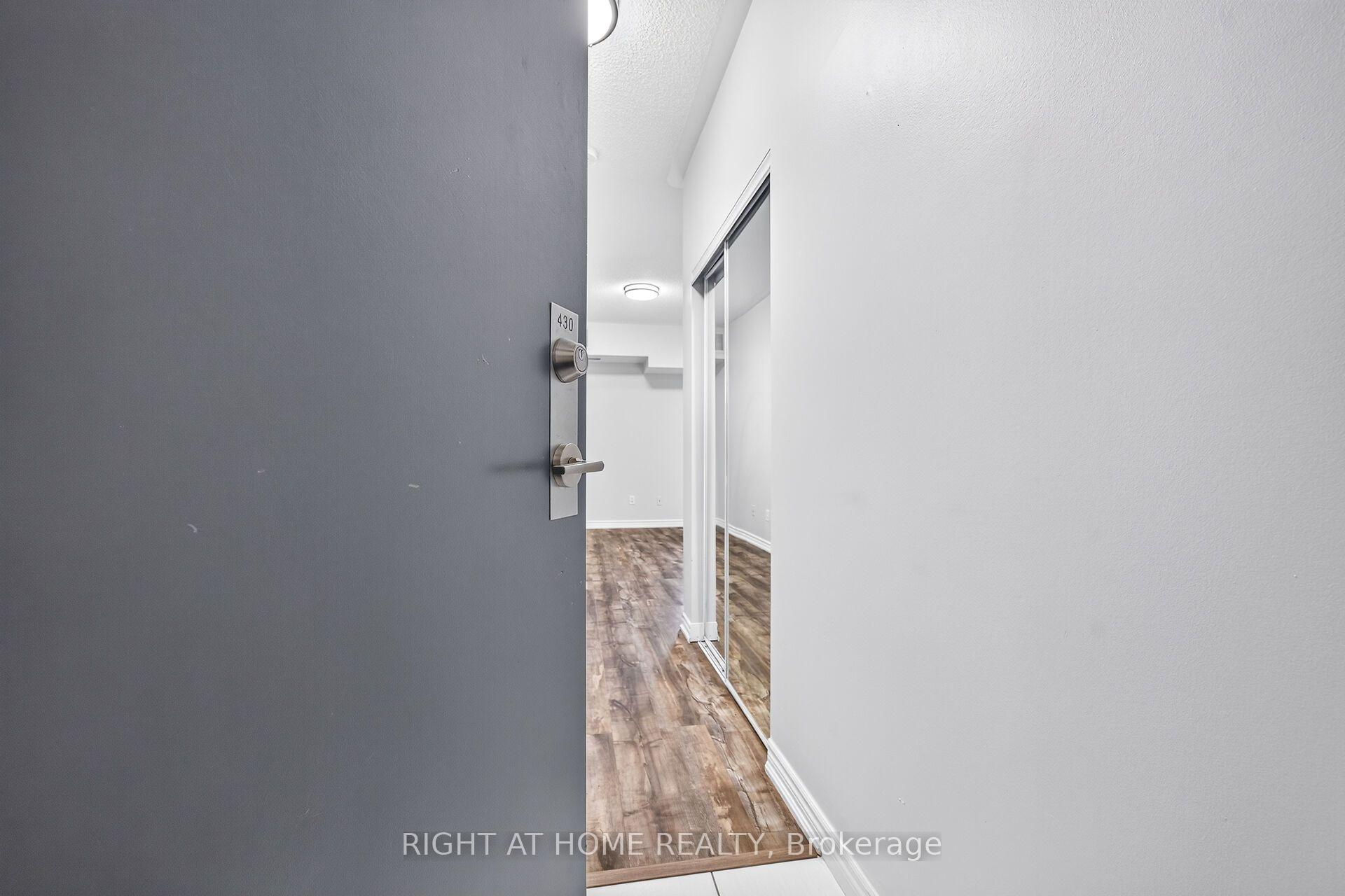 Photo 11 of Unit 430, 570 Lolita Gardens, Mississauga, Mississauga Valleys — HOMEH