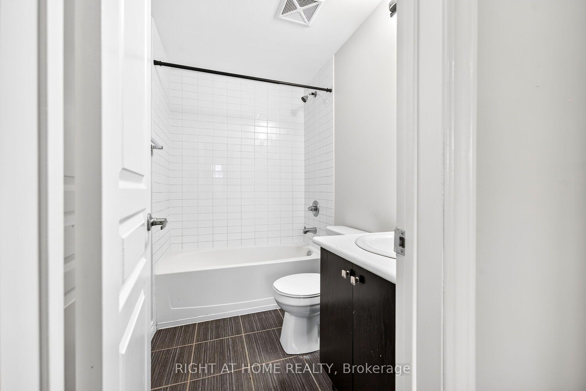 Photo 30 of Unit 430, 570 Lolita Gardens, Mississauga, Mississauga Valleys — HOMEH