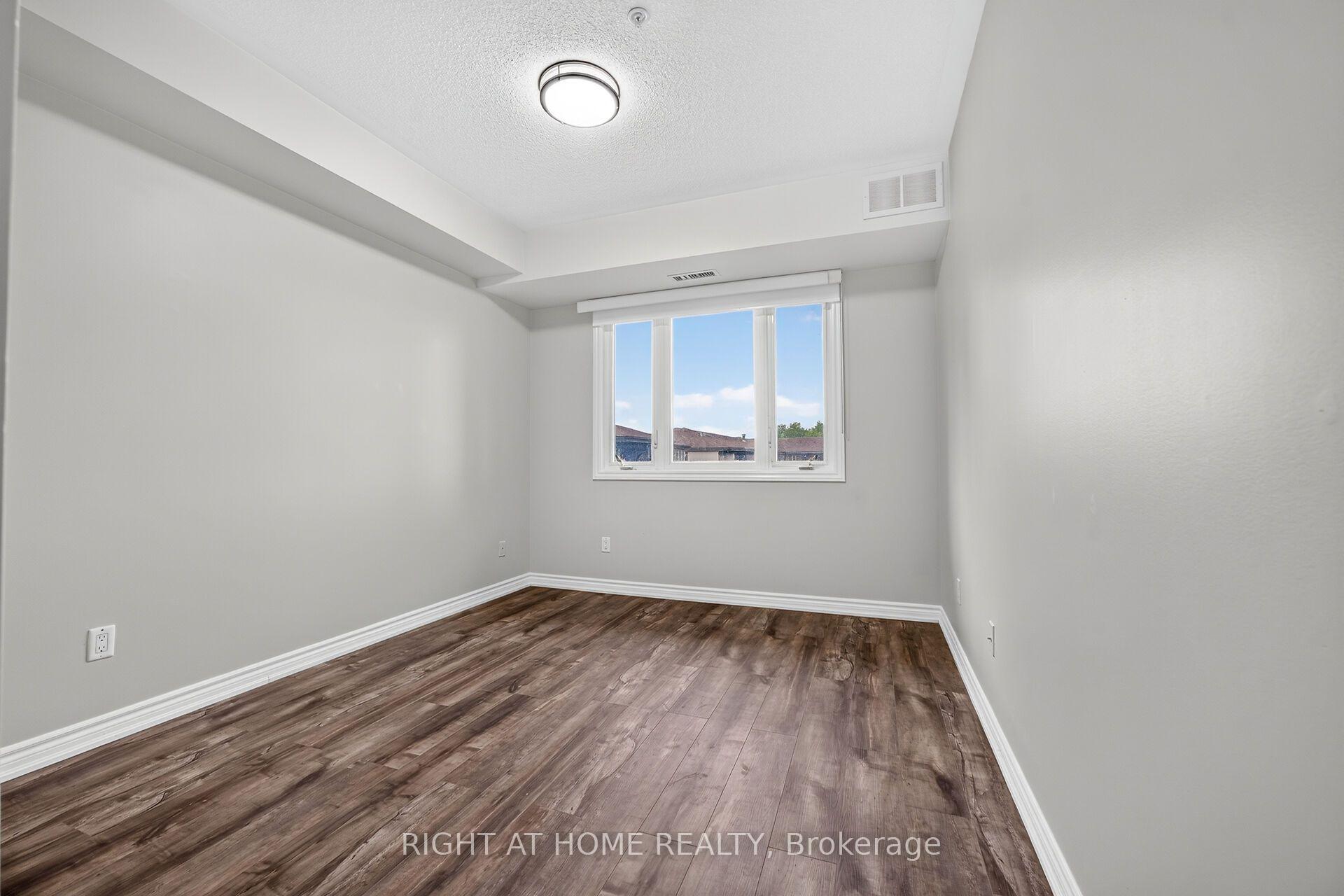 Photo 32 of Unit 430, 570 Lolita Gardens, Mississauga, Mississauga Valleys — HOMEH