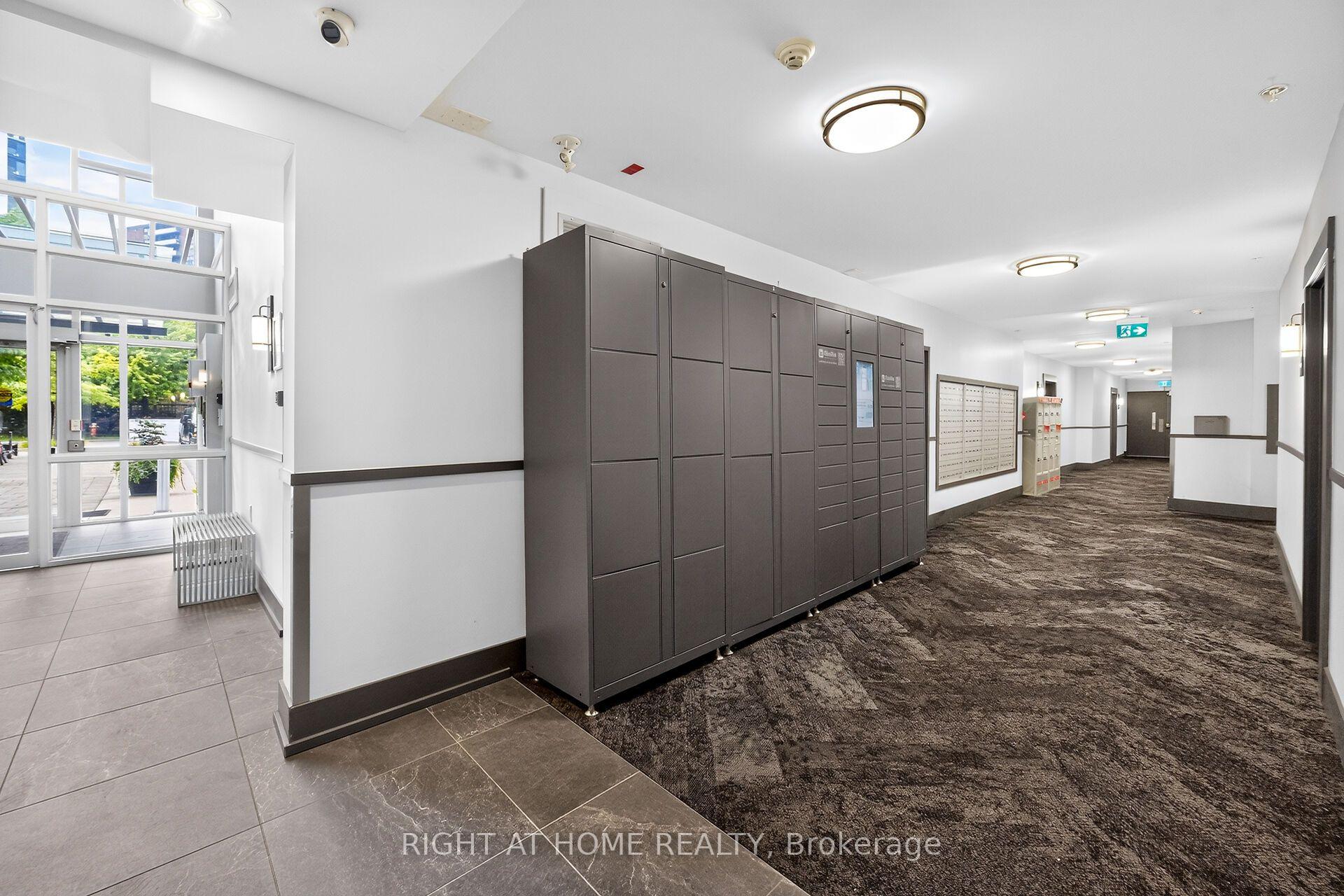Photo 43 of Unit 430, 570 Lolita Gardens, Mississauga, Mississauga Valleys — HOMEH