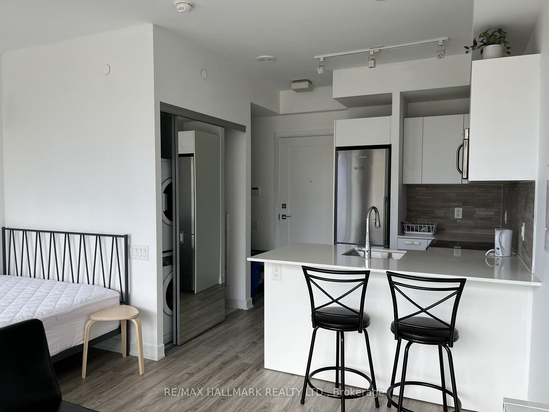 Photo 4 of Unit 2003, 57 St Joseph Street, Toronto, Bay Street Corridor — HOMEH