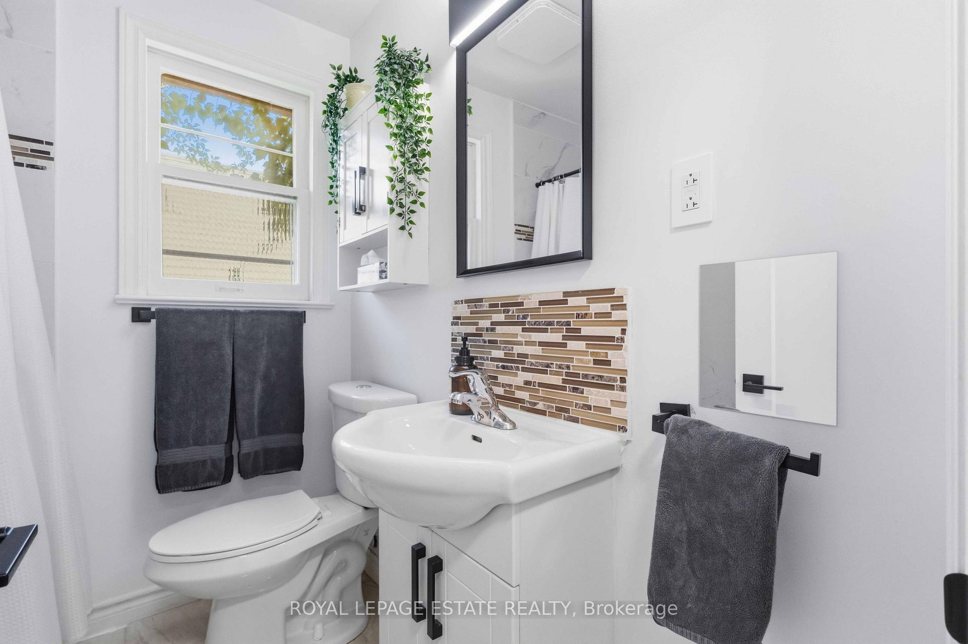 Photo 33 of 182 Coleman Avenue, Toronto, East End-Danforth — HOMEH