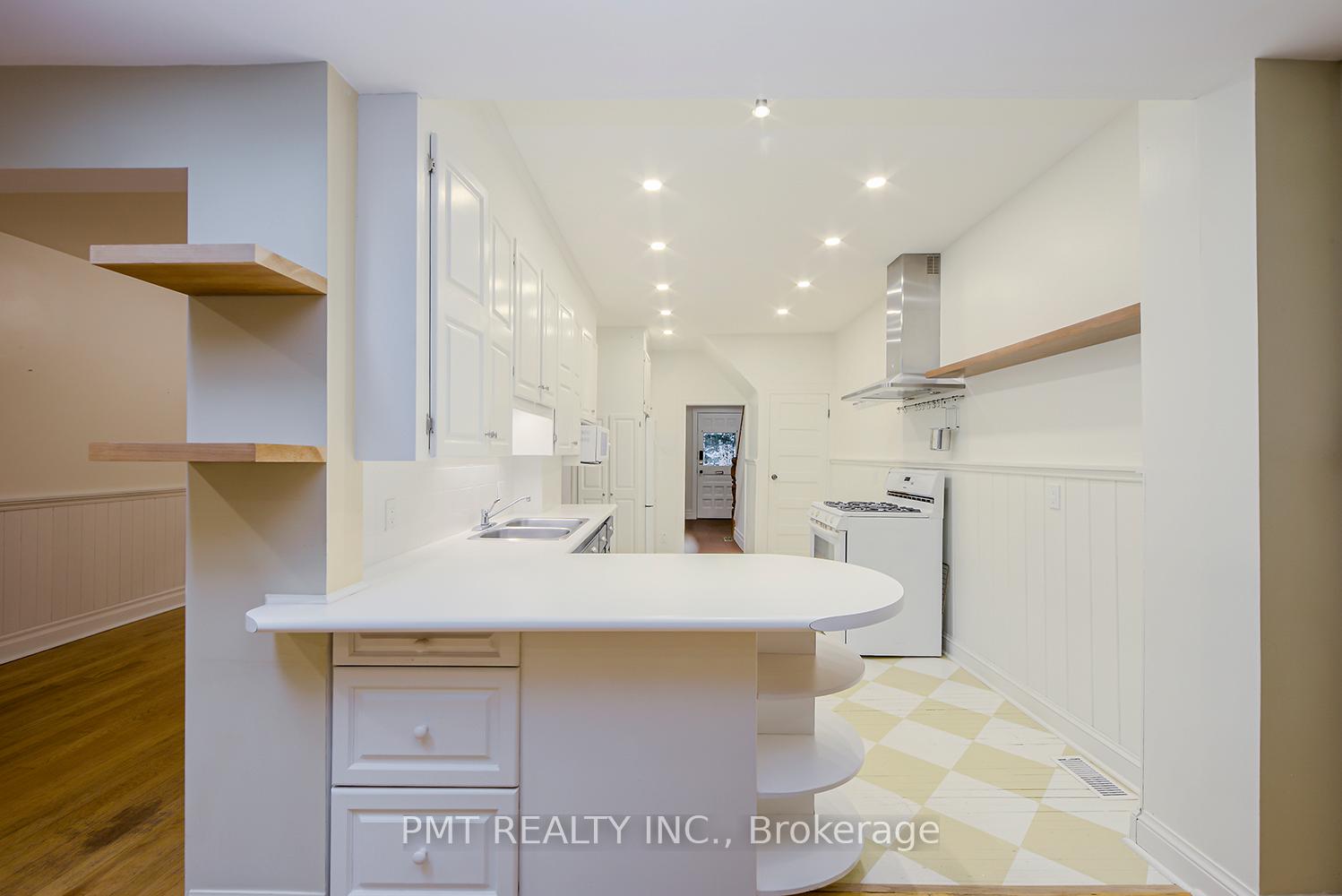 Photo 20 of 47 Herbert Avenue, Toronto, The Beaches — HOMEH