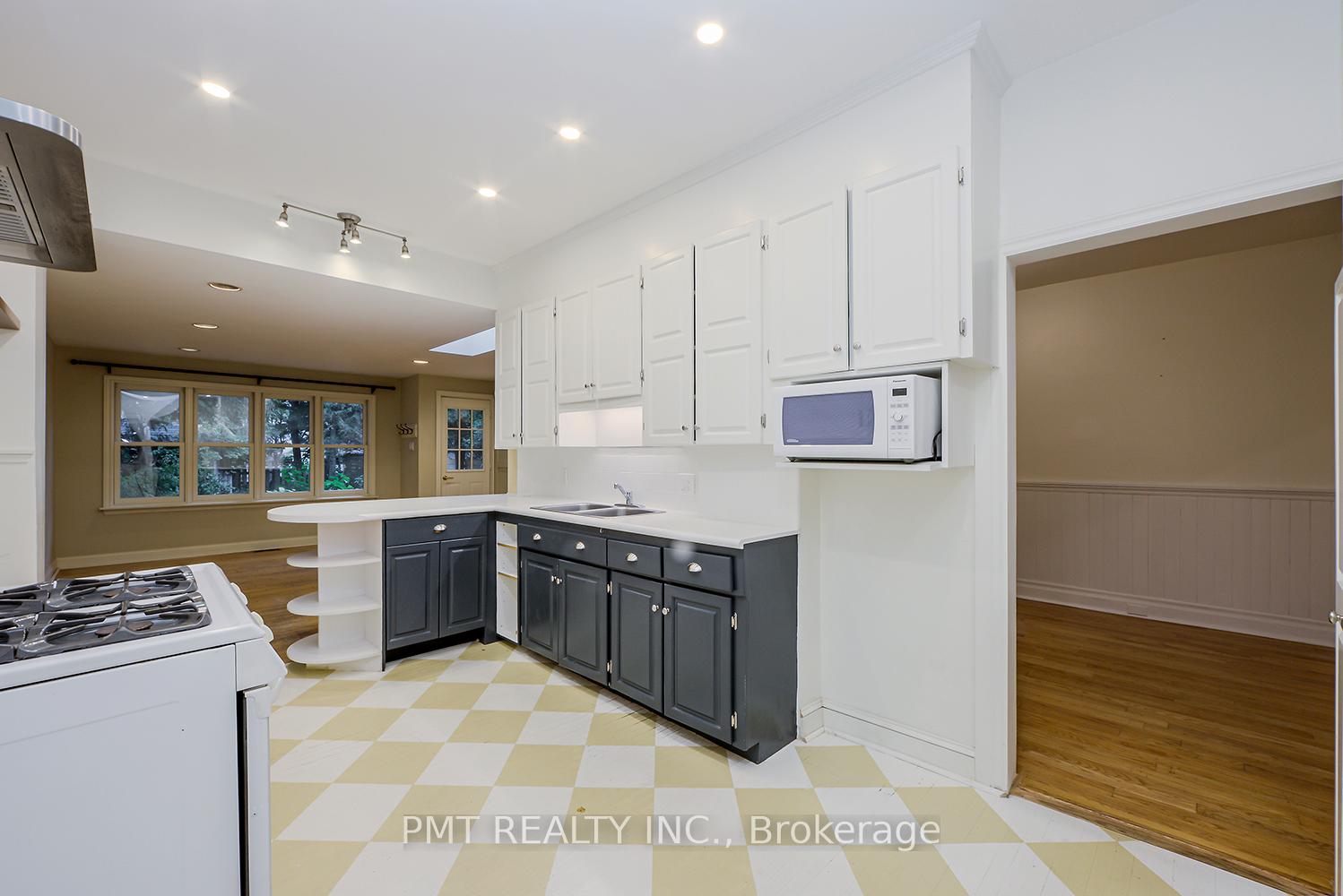 Photo 27 of 47 Herbert Avenue, Toronto, The Beaches — HOMEH