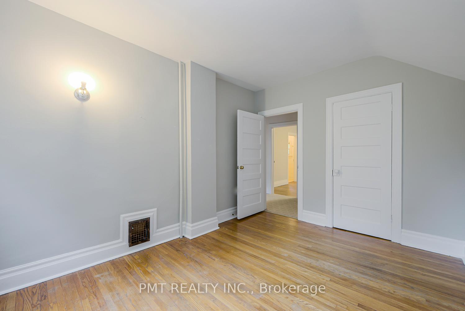 Photo 39 of 47 Herbert Avenue, Toronto, The Beaches — HOMEH