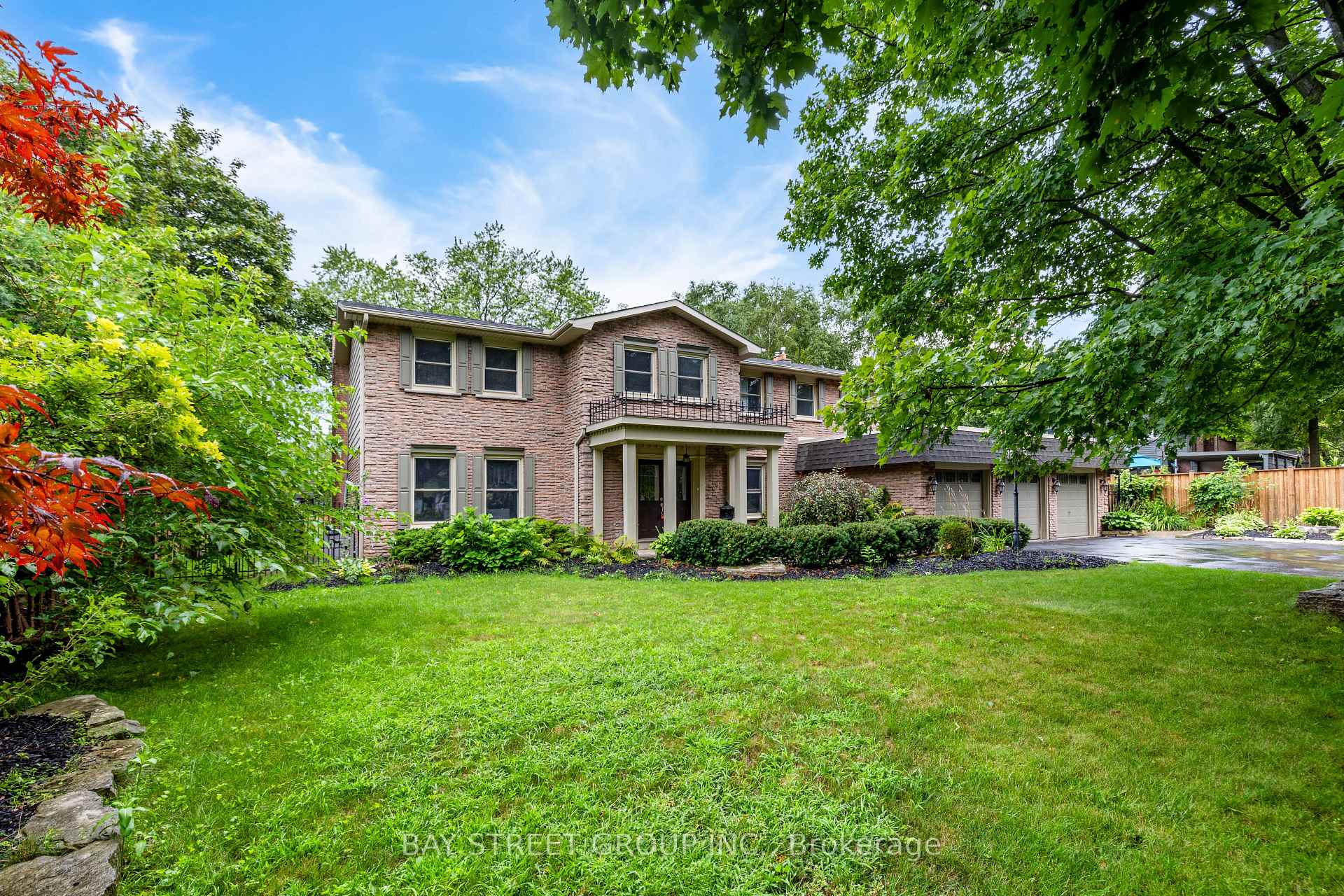 Photo 2 of 244 Colchester Drive, Oakville, Morrison — HOMEH
