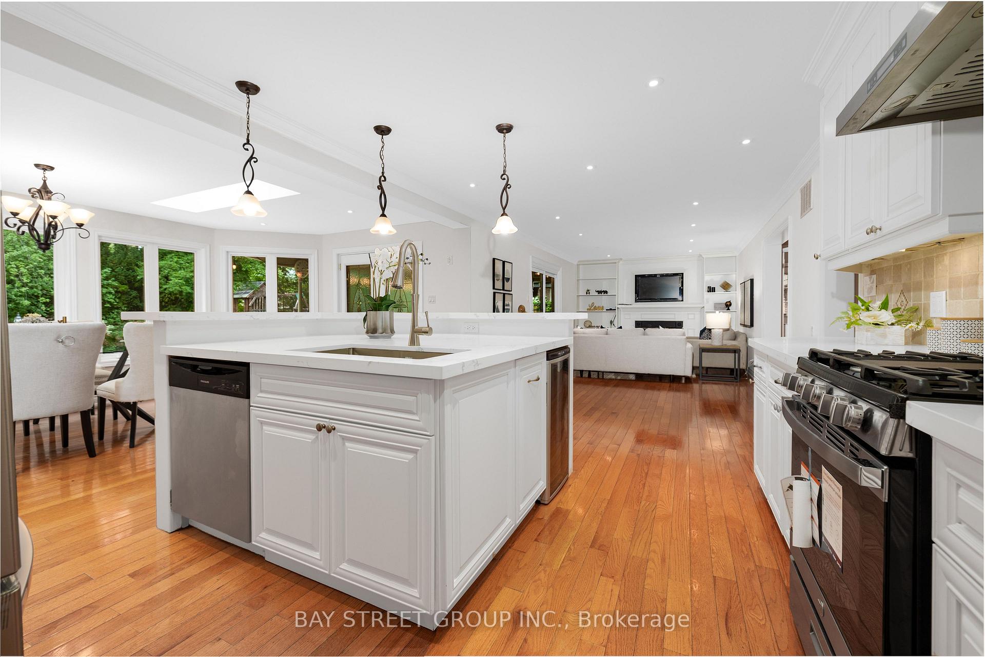 Photo 33 of 244 Colchester Drive, Oakville, Morrison — HOMEH