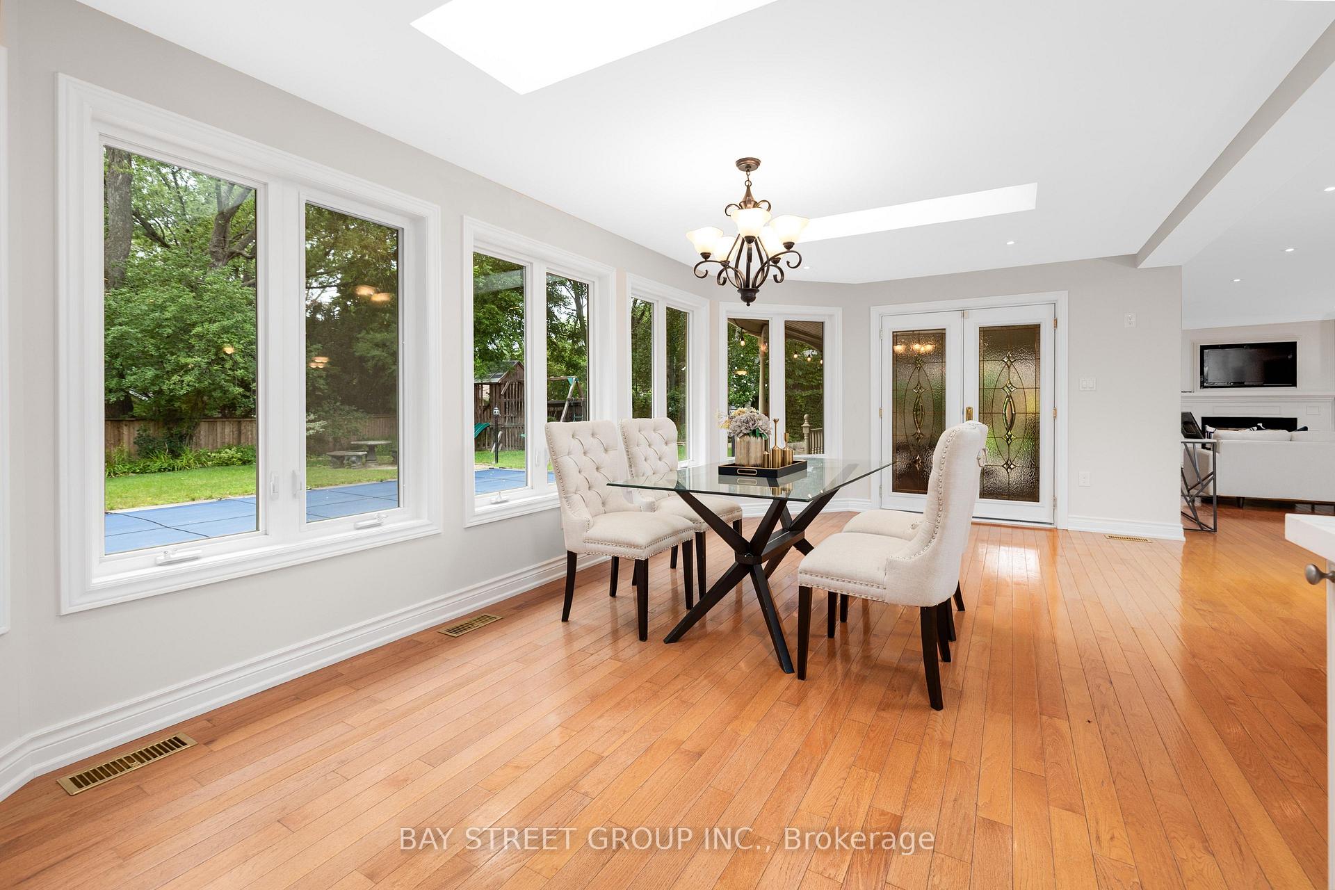 Photo 35 of 244 Colchester Drive, Oakville, Morrison — HOMEH