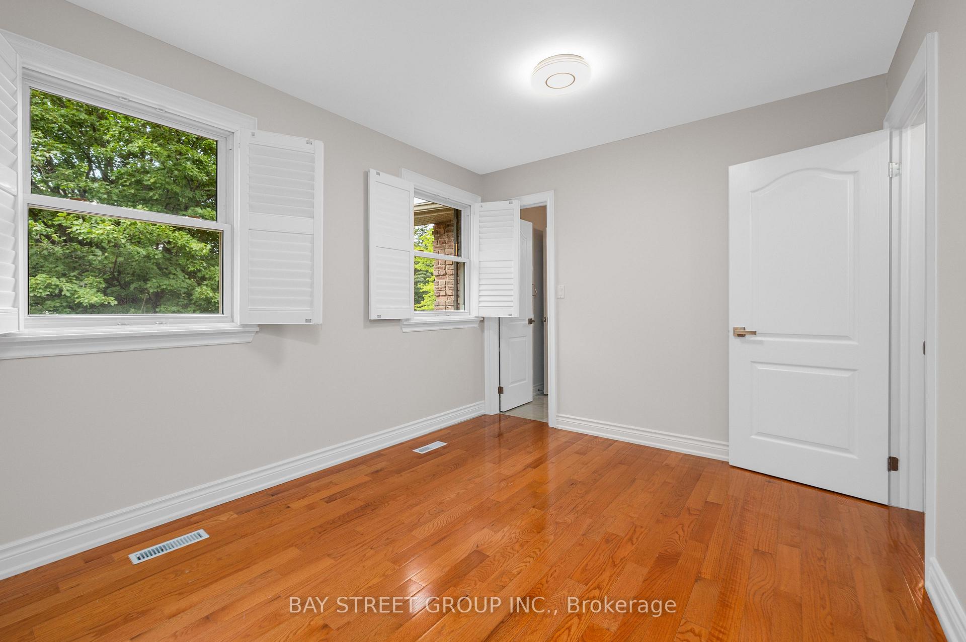 Photo 48 of 244 Colchester Drive, Oakville, Morrison — HOMEH