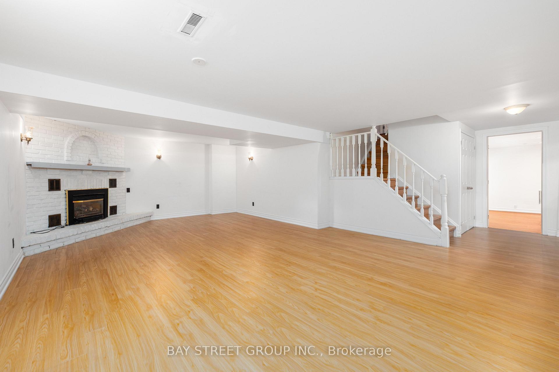 Photo 58 of 244 Colchester Drive, Oakville, Morrison — HOMEH