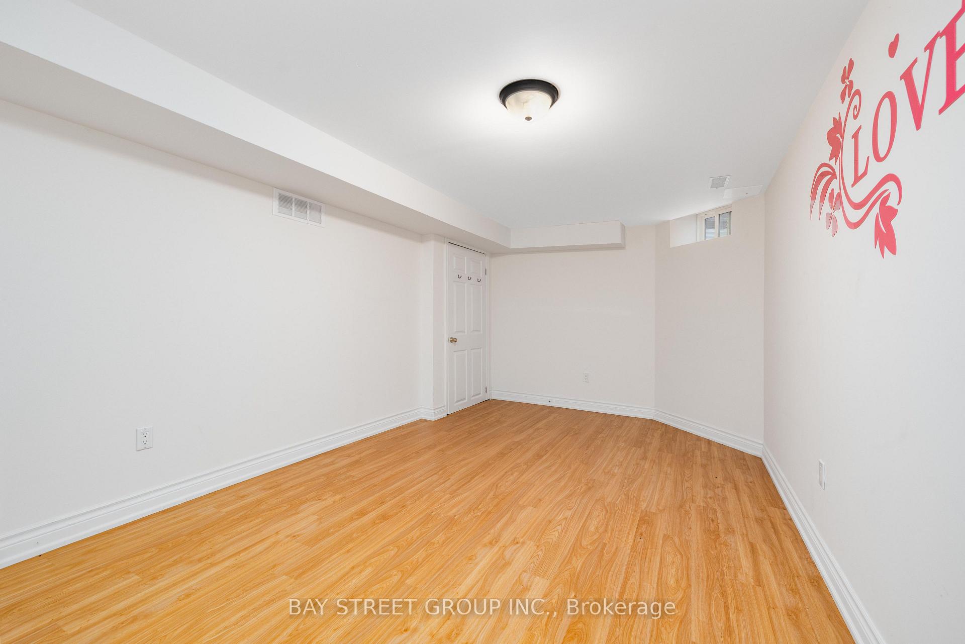 Photo 63 of 244 Colchester Drive, Oakville, Morrison — HOMEH