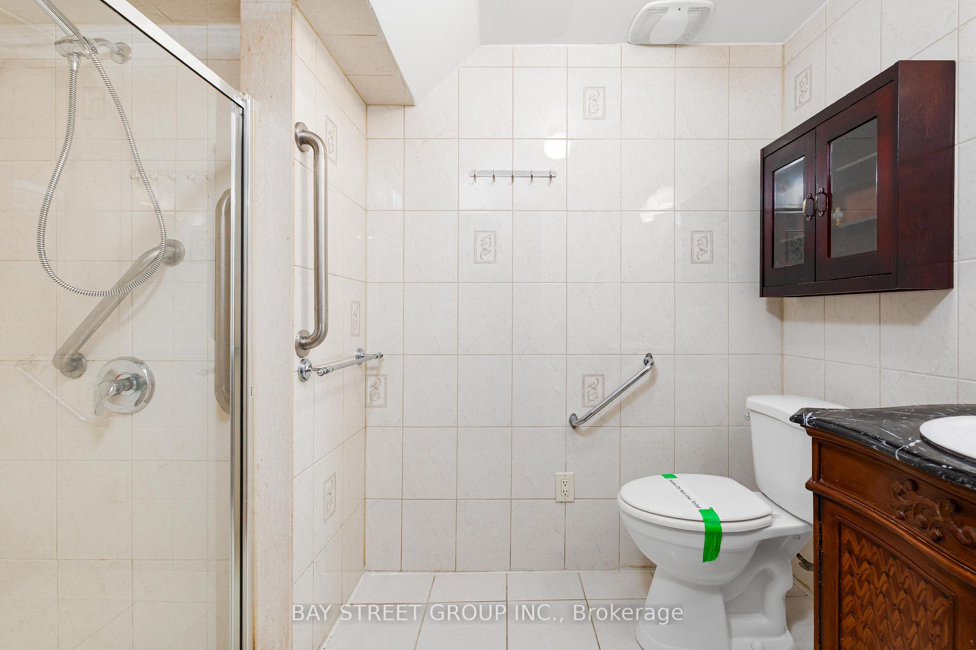 Photo 64 of 244 Colchester Drive, Oakville, Morrison — HOMEH