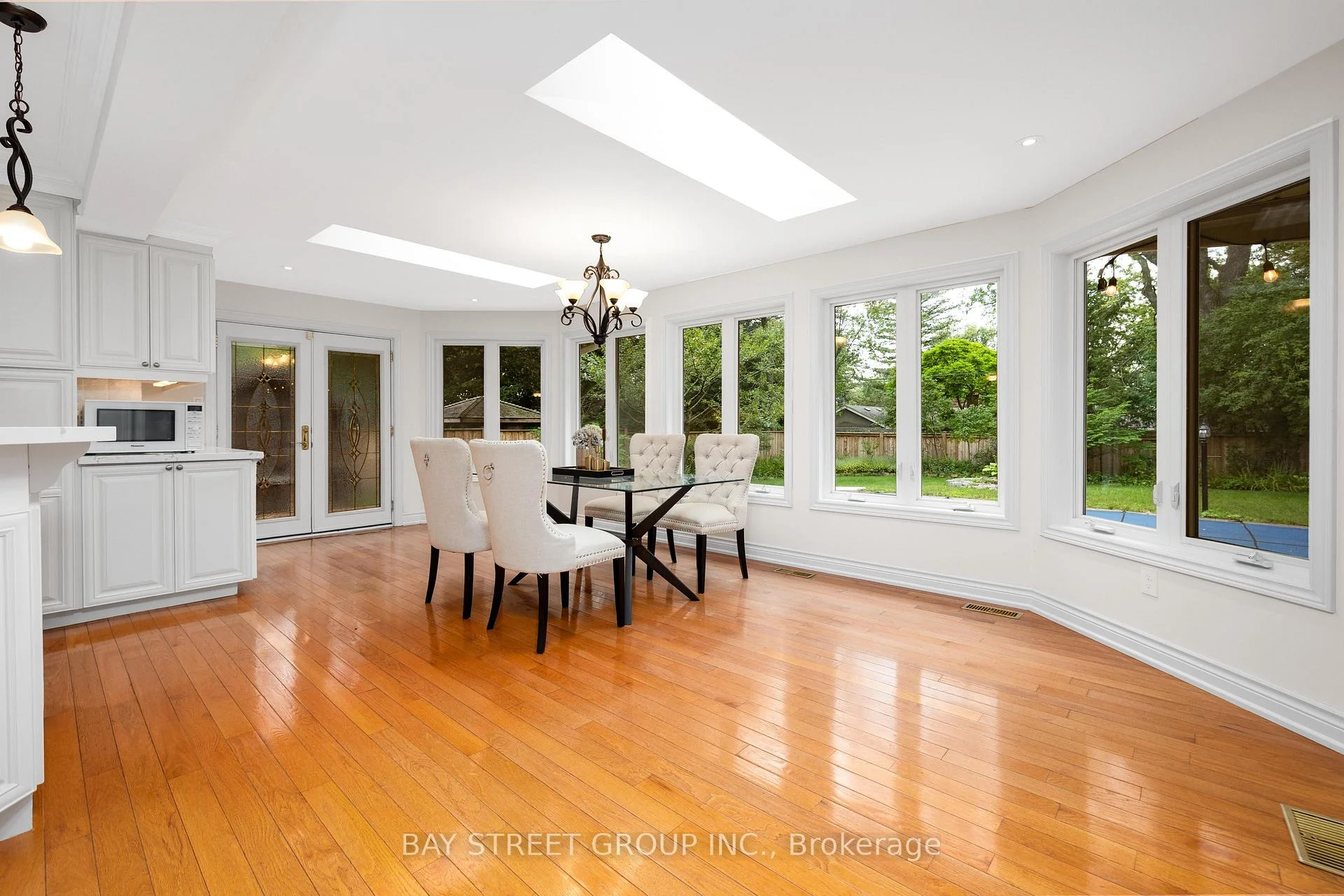 Photo 43 of 244 Colchester Drive, Oakville, Morrison — HOMEH