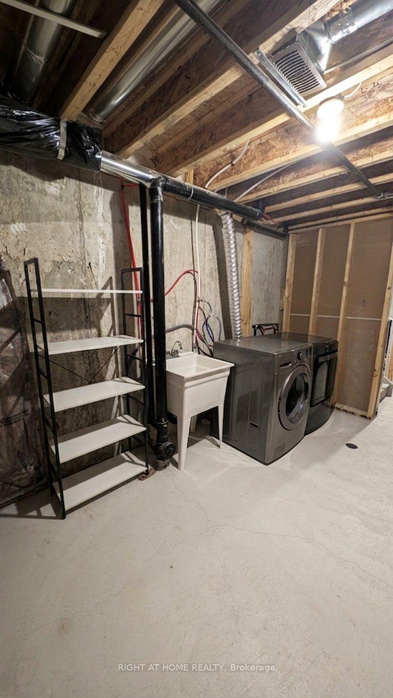 Photo 23 of 17 Rochester Drive, Barrie, Rural Barrie Southeast — HOMEH
