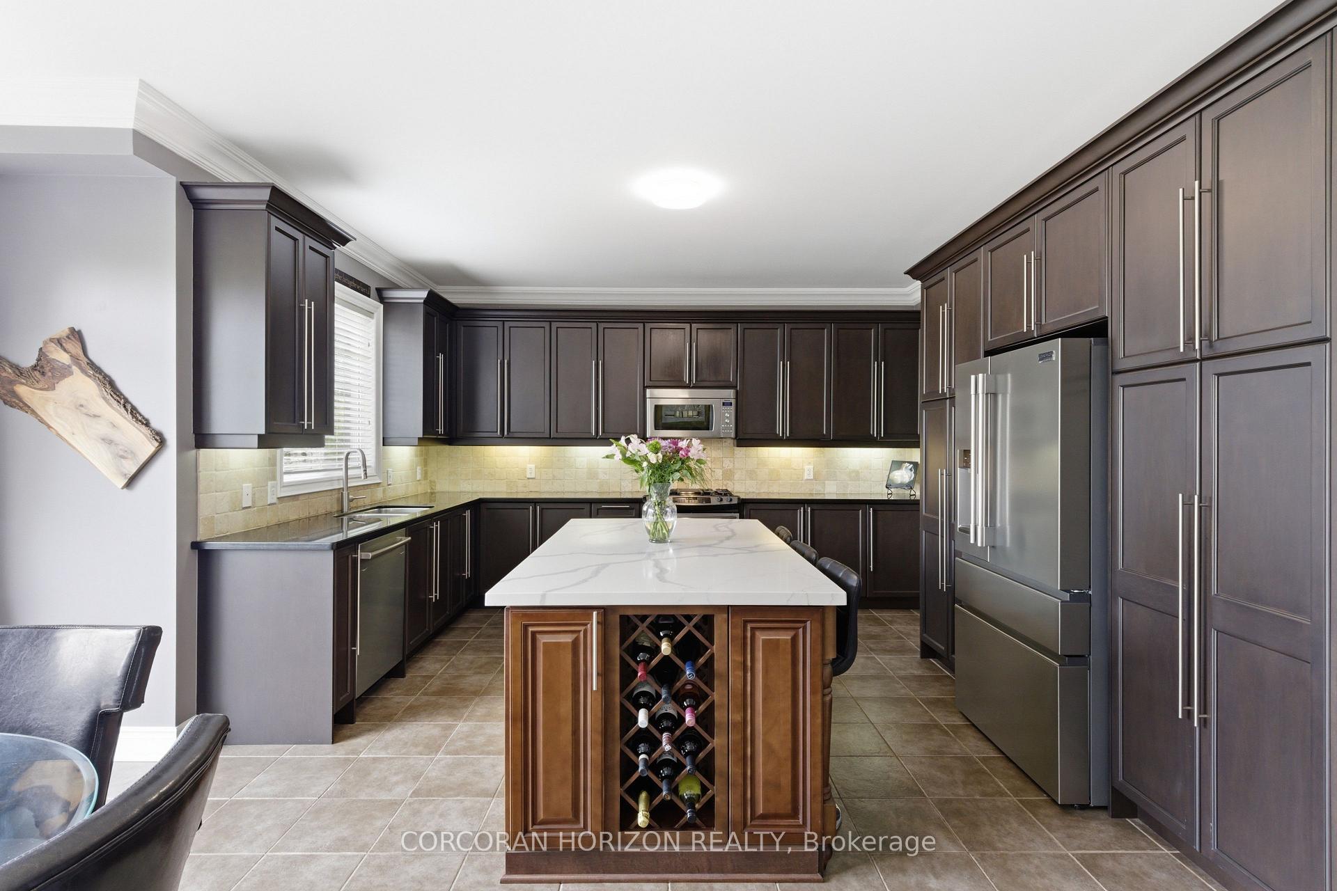 Photo 12 of 905 Marigold Court, Kitchener, Doon South — HOMEH