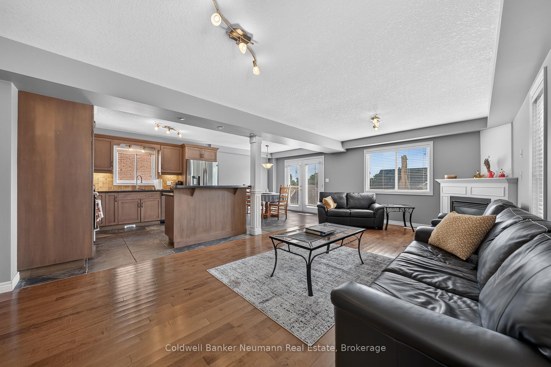 Photo 6 of 58 Washburn Drive, Guelph, Grange Road — HOMEH
