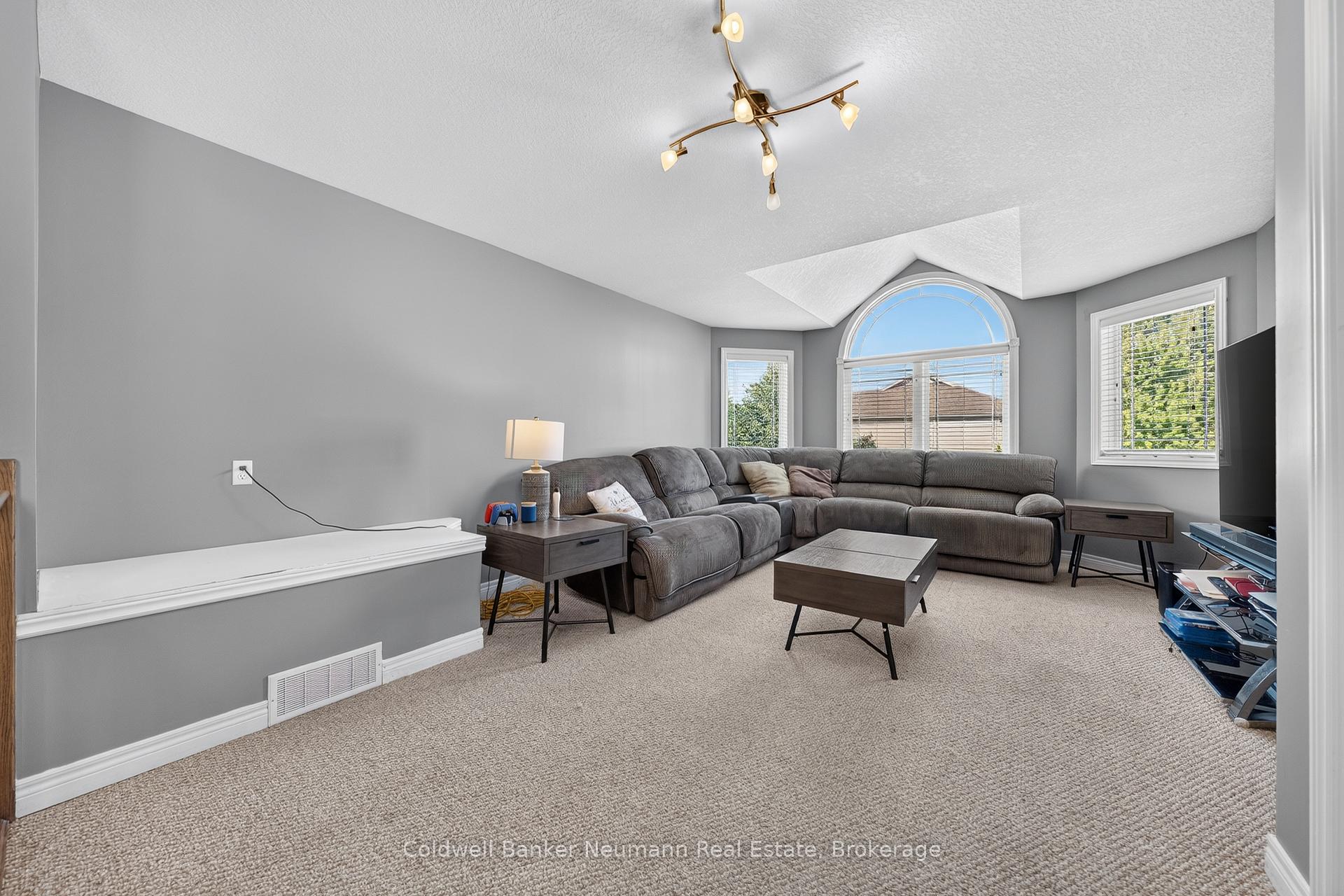 Photo 17 of 58 Washburn Drive, Guelph, Grange Road — HOMEH