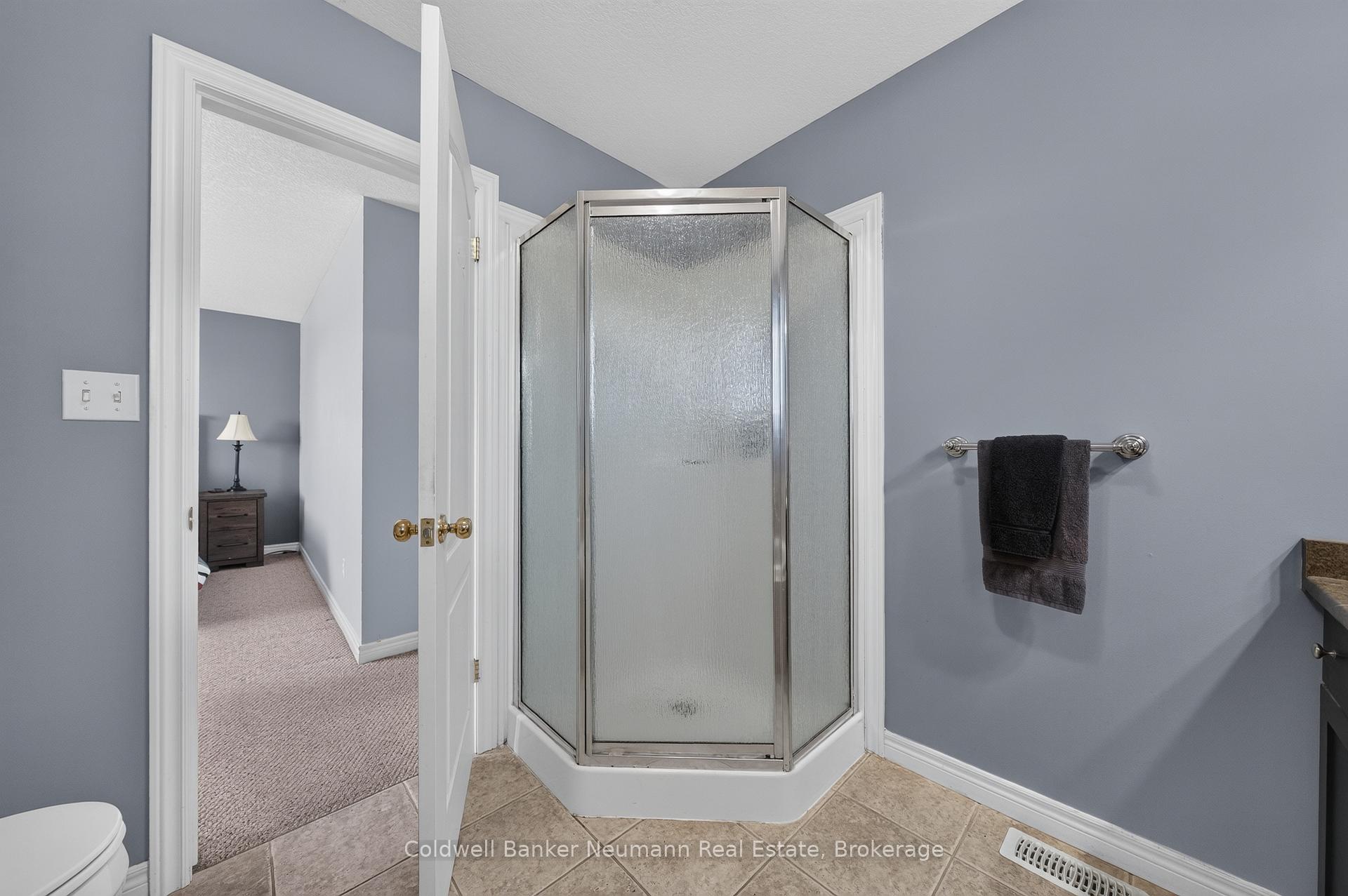 Photo 24 of 58 Washburn Drive, Guelph, Grange Road — HOMEH