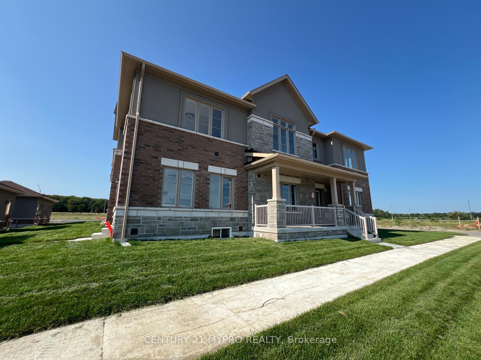 Photo 2 of 40 Chappellet Avenue, Markham, Cornell — HOMEH