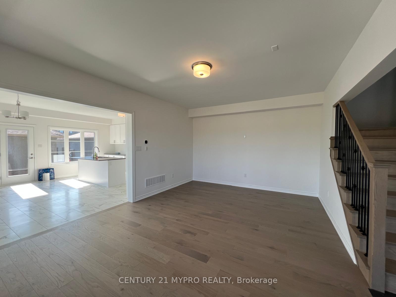 Photo 12 of 40 Chappellet Avenue, Markham, Cornell — HOMEH