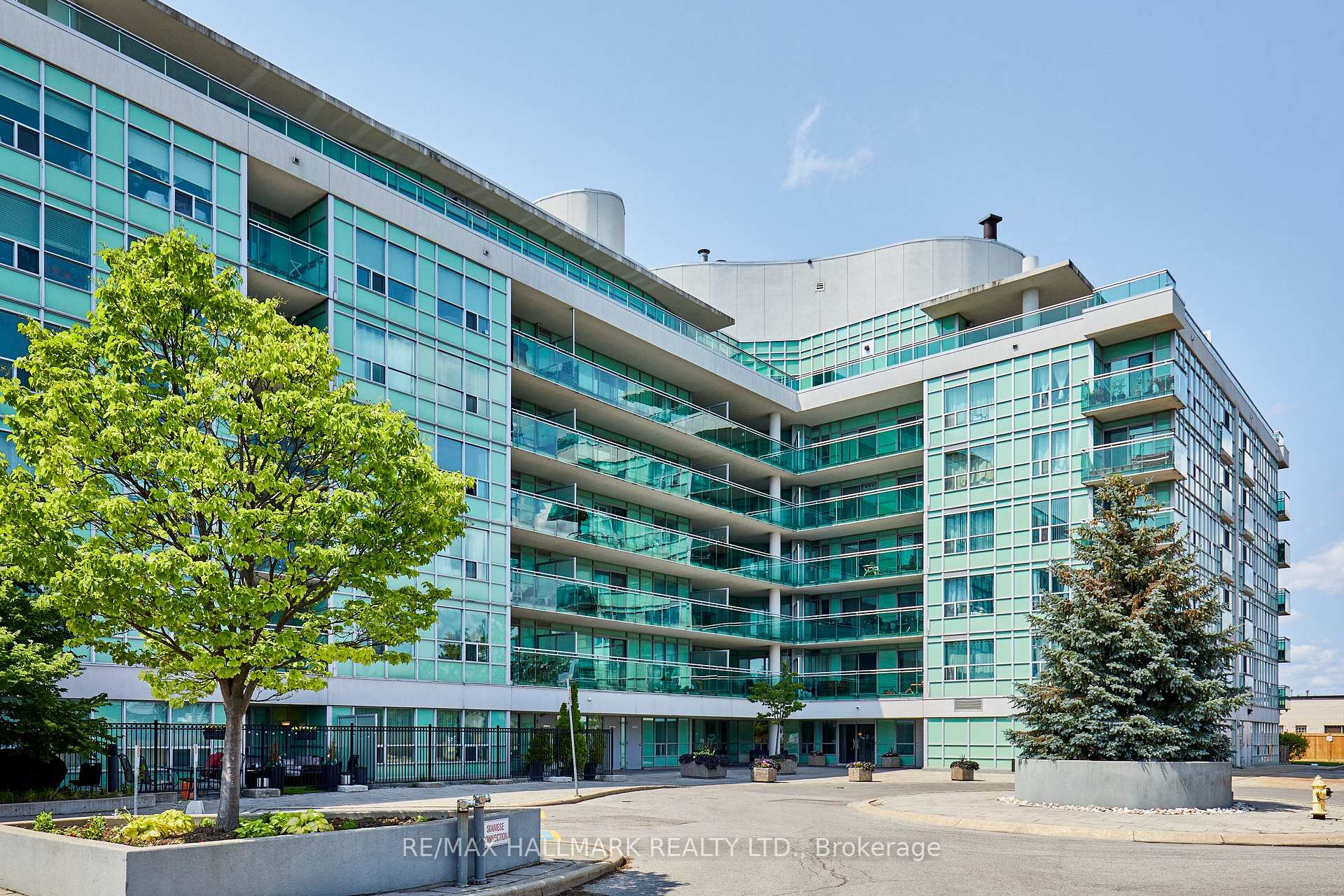 Photo 1 of Unit 702, 60 Fairfax Crescent, Scarborough, Clairlea-Birchmount — HOMEH