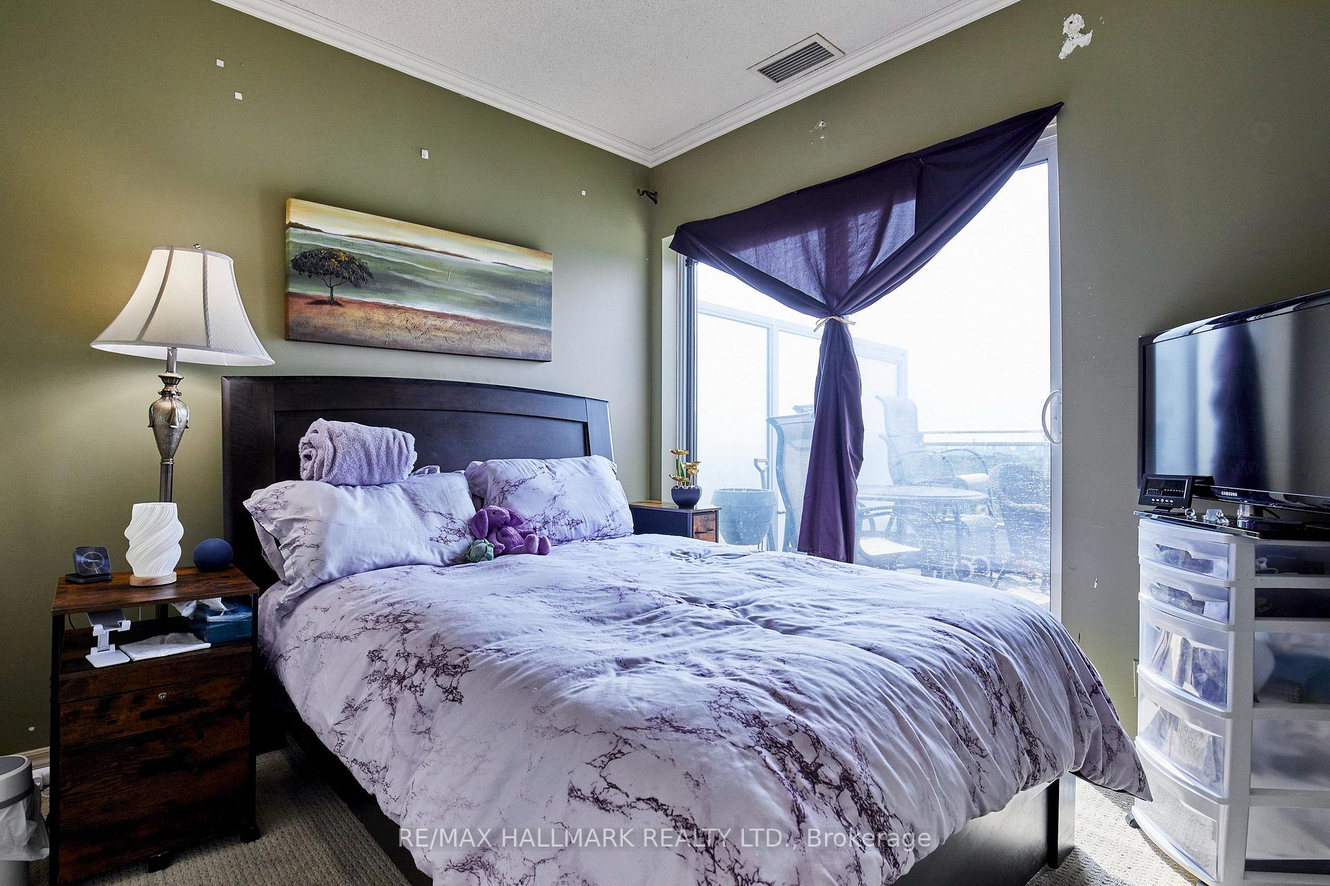 Photo 17 of Unit 702, 60 Fairfax Crescent, Scarborough, Clairlea-Birchmount — HOMEH