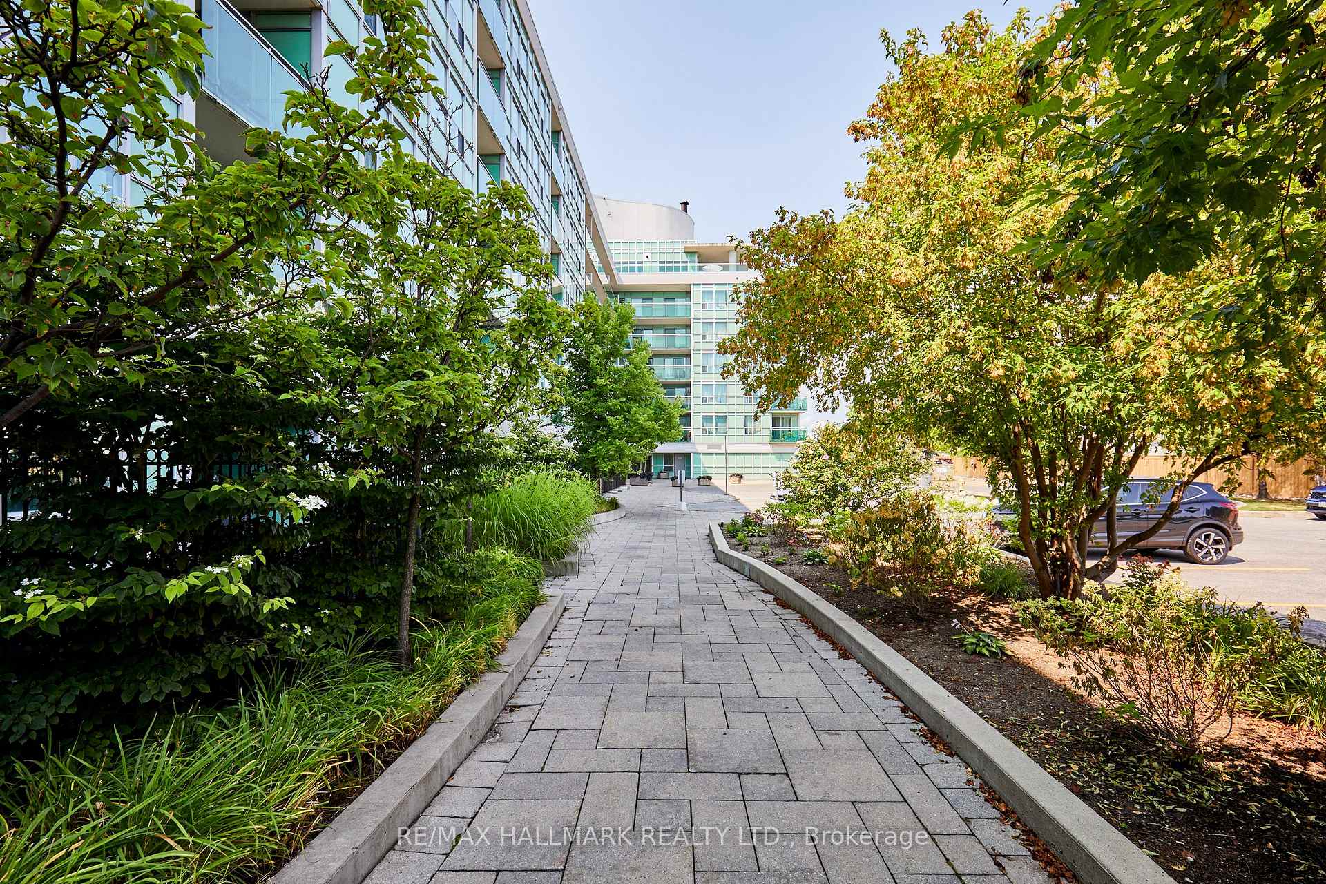 Photo 31 of Unit 702, 60 Fairfax Crescent, Scarborough, Clairlea-Birchmount — HOMEH