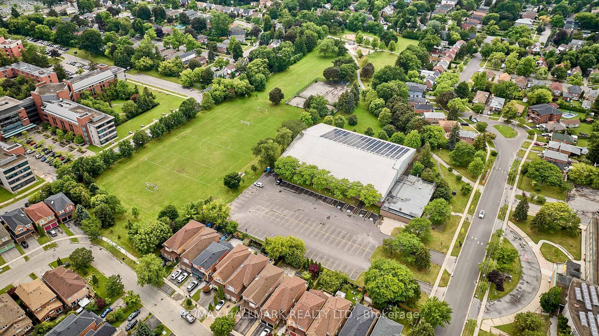 Photo 42 of Unit 702, 60 Fairfax Crescent, Scarborough, Clairlea-Birchmount — HOMEH