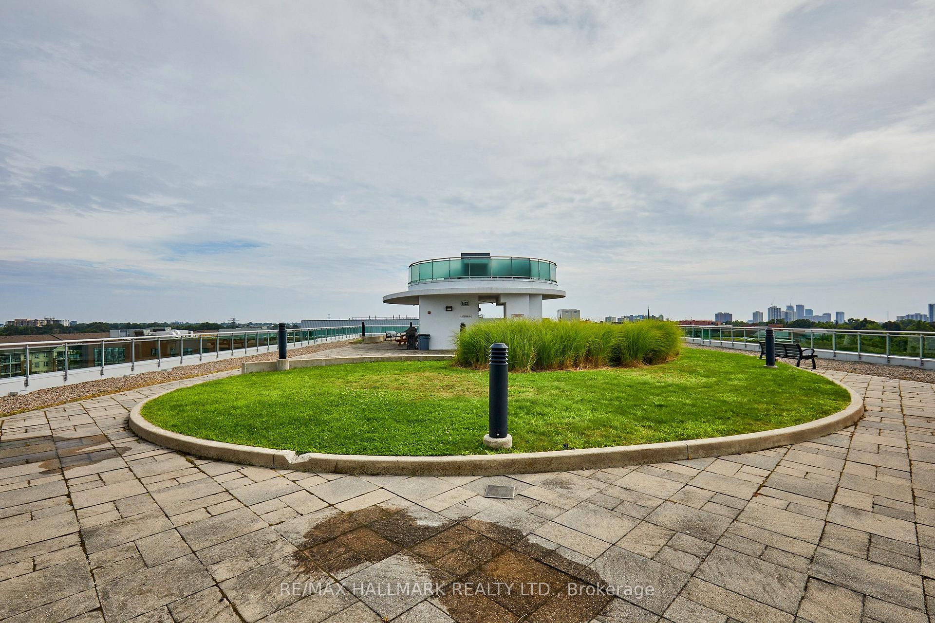 Photo 44 of Unit 702, 60 Fairfax Crescent, Scarborough, Clairlea-Birchmount — HOMEH
