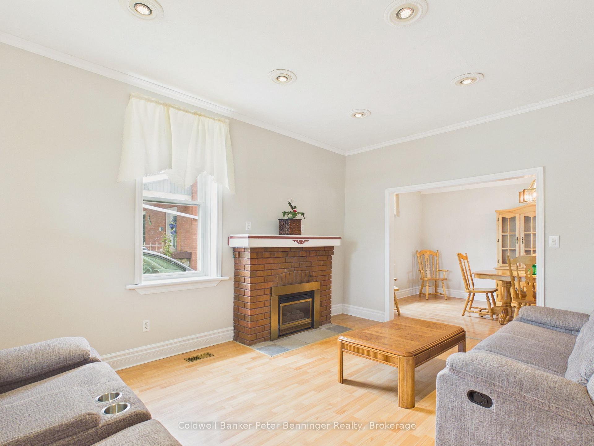 Photo 13 of 7 Yonge Street S, Brockton — HOMEH
