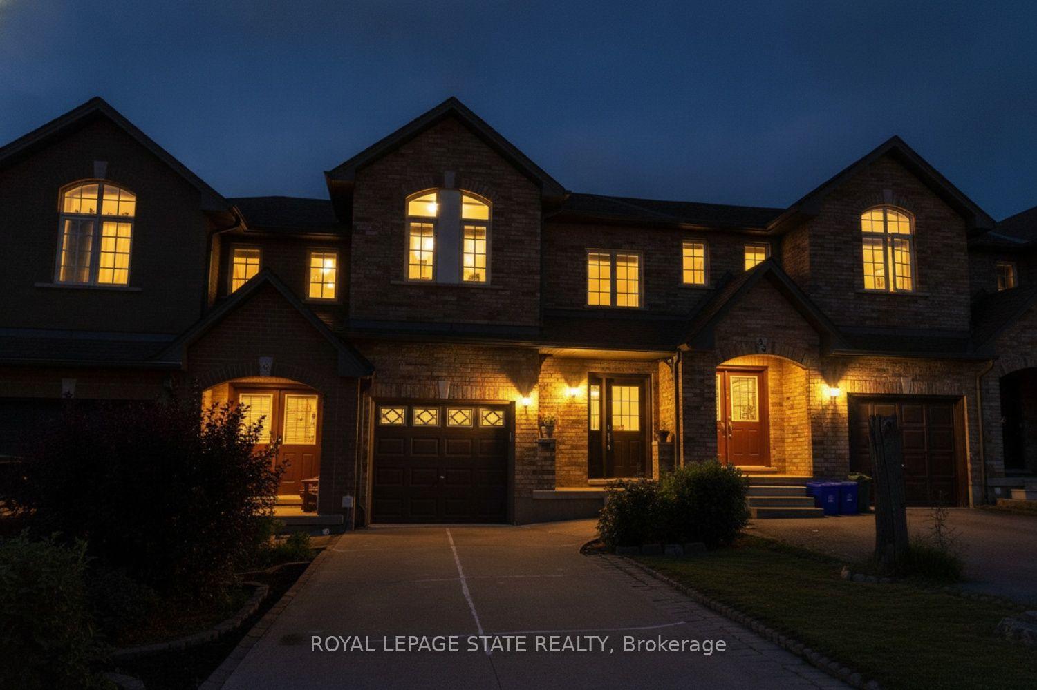 Photo 3 of 57 Townmansion Drive, Hamilton, Lisgar — HOMEH