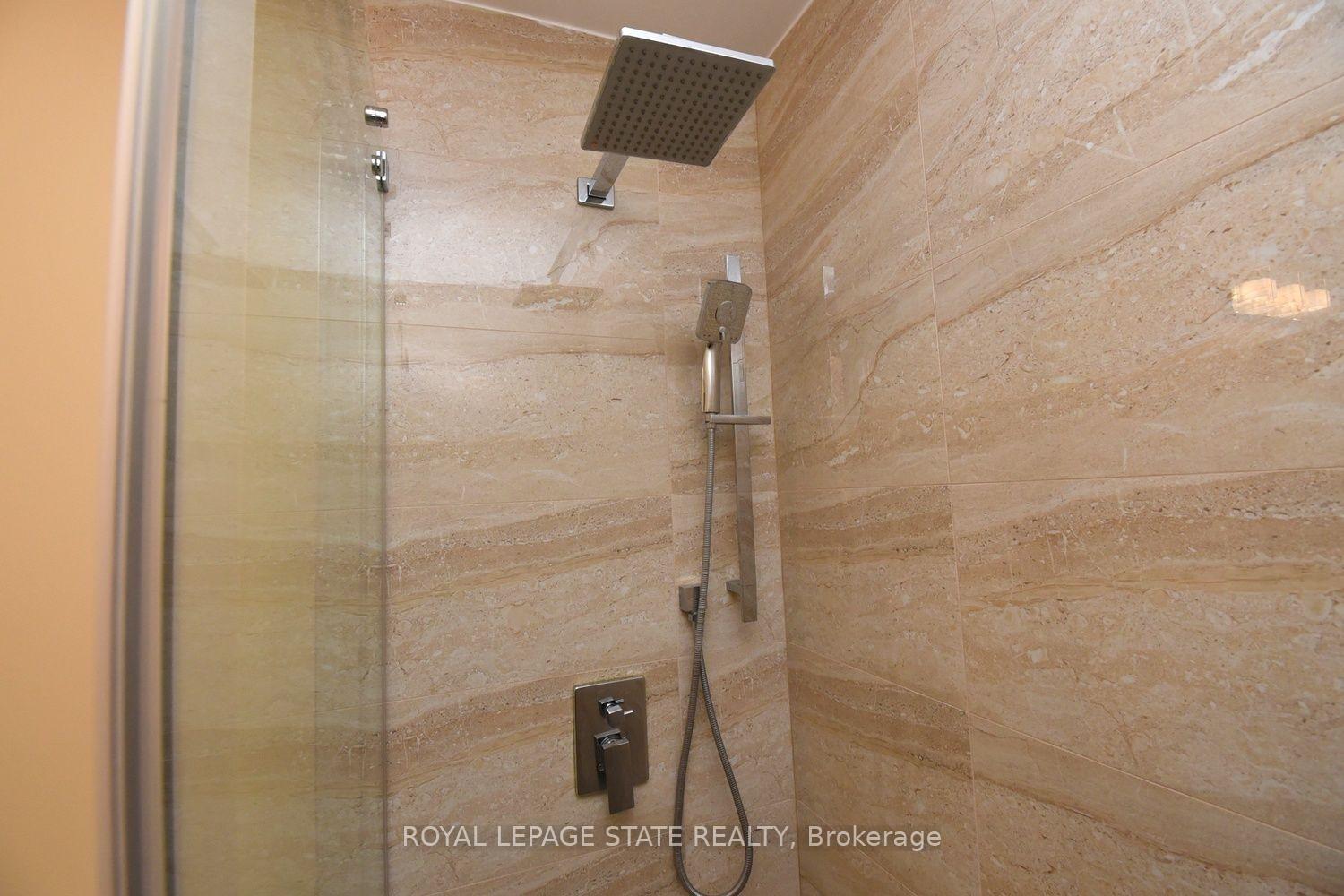 Photo 20 of 57 Townmansion Drive, Hamilton, Lisgar — HOMEH